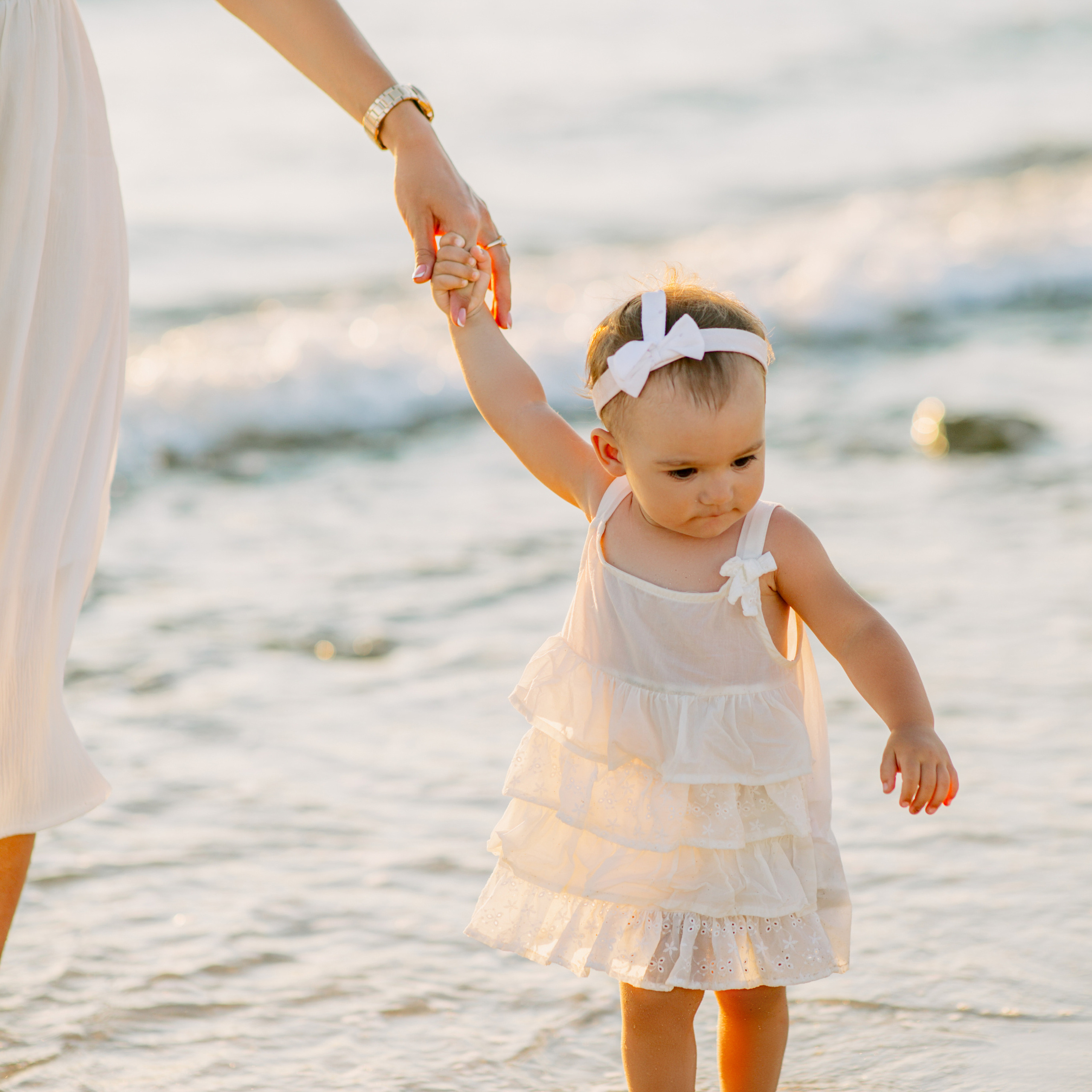 Family photo session in Didim. Alsu Develi, Photographer in Turkey, Alanya, Side, Belek, Antalya, Kemer, Turkiye. Photoshooting in Alanya. Photosession in Belek, Side