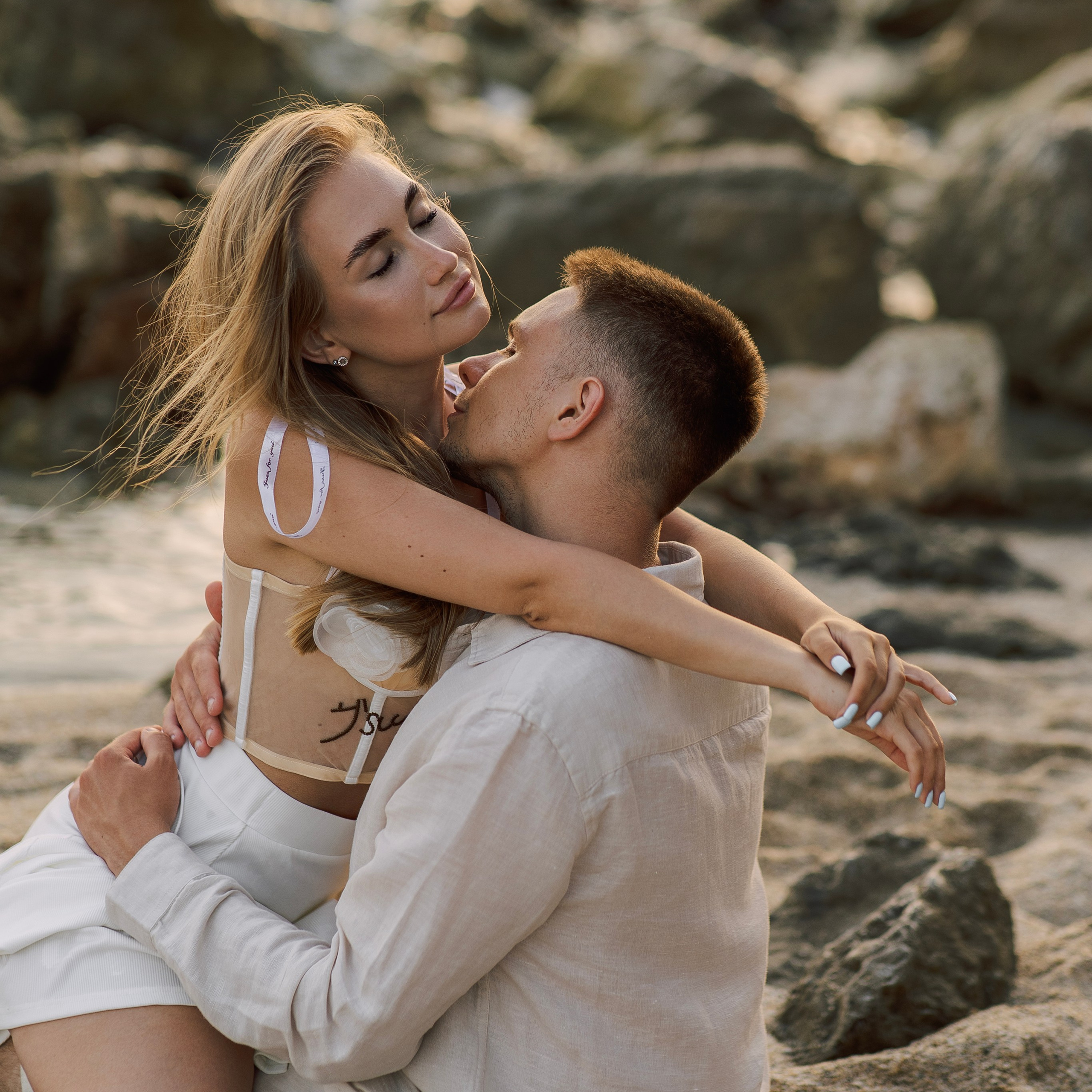 Пляж. Love story на пляже клеопатры на закате. Аланья. Алсу Девели. Фотограф в Алании в Турции, Аланья, Сиде, Белек, Анталия, Кемер, Конаклы, Окурджалар. Фотосъемки в Алании. Фотосессия в Алания