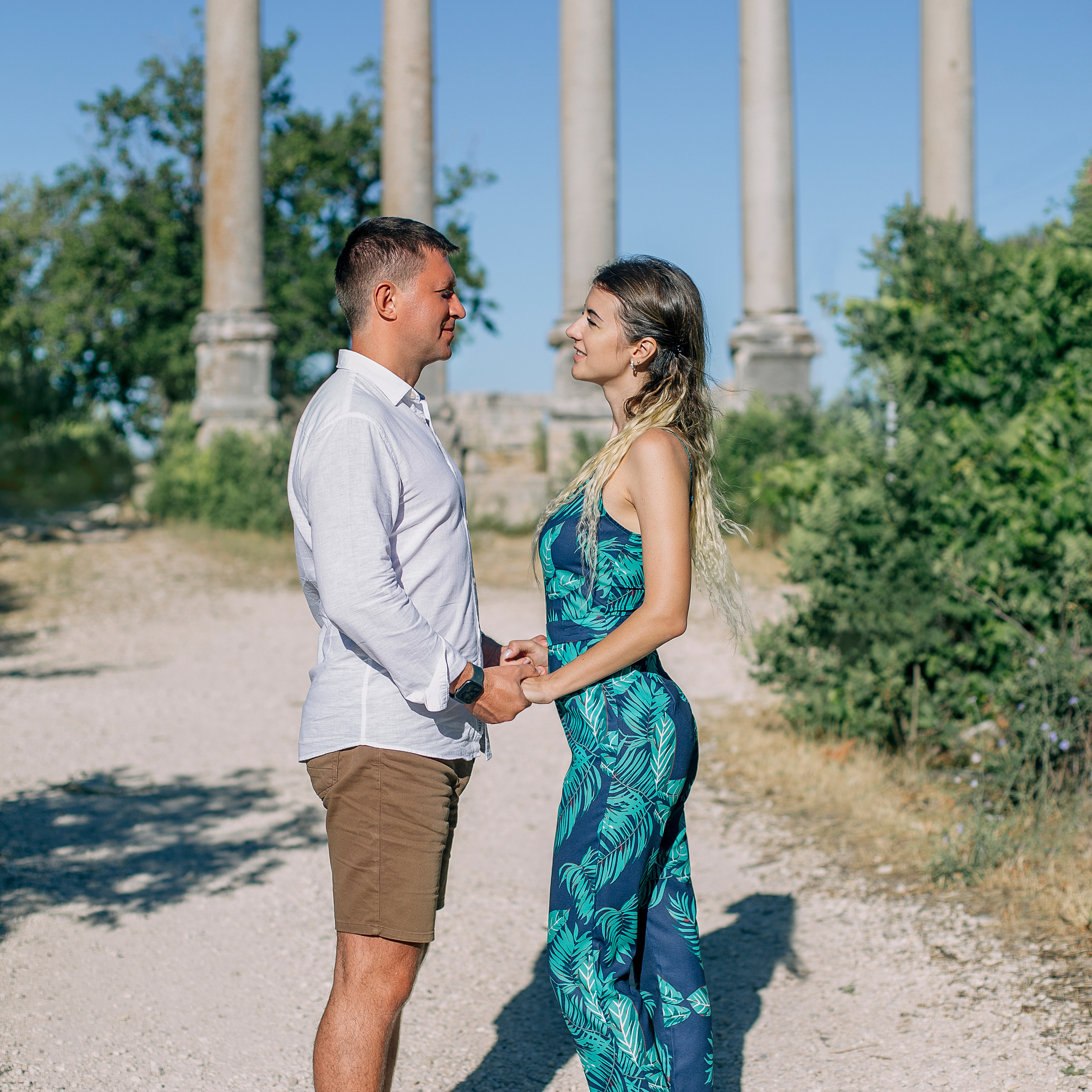 Фотосессия для пары в Мерсин. Алсу Девели. Фотограф в Алании в Турции, Аланья, Сиде, Белек, Анталия, Кемер, Конаклы, Окурджалар. Фотосъемки в Алании. Фотосессия в Алания