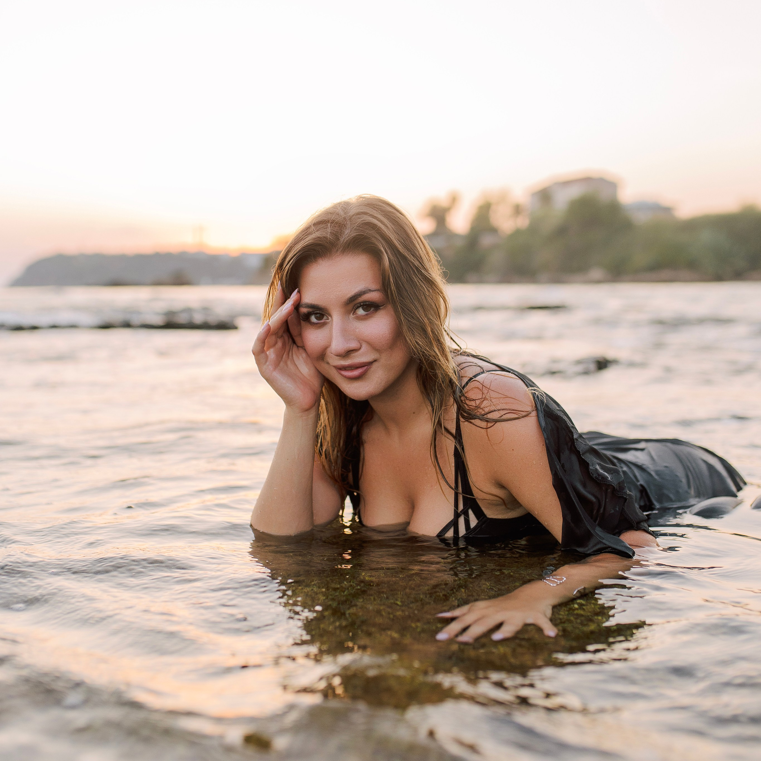 Скалы. Фотосессия на&nbsp;пляже со&nbsp;скалами