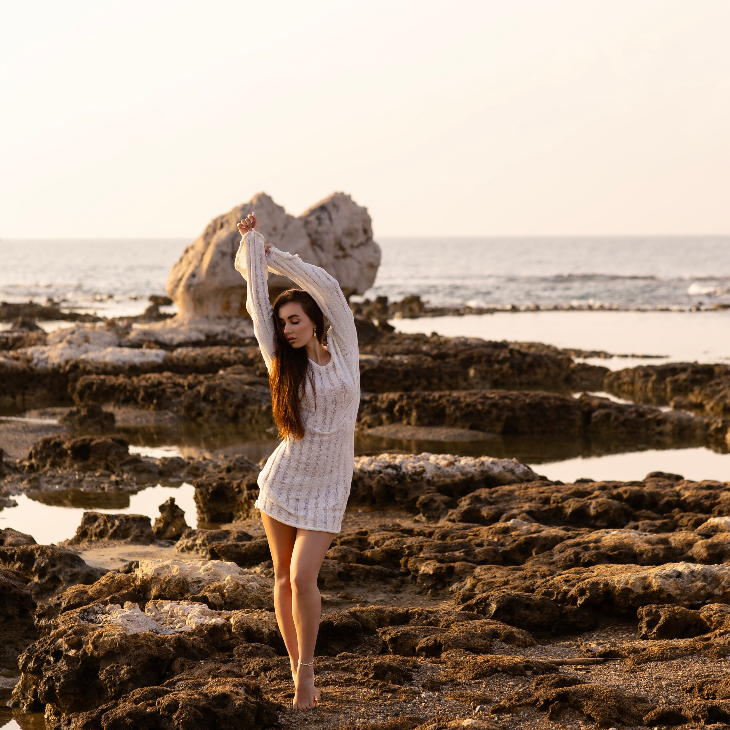 Рассвет. Индивидуальная фотосессия на пляже в Сиде. Алсу Девели. Фотограф в Алании в Турции, Аланья, Сиде, Белек, Анталия, Кемер, Конаклы, Окурджалар. Фотосъемки в Алании. Фотосессия в Алания