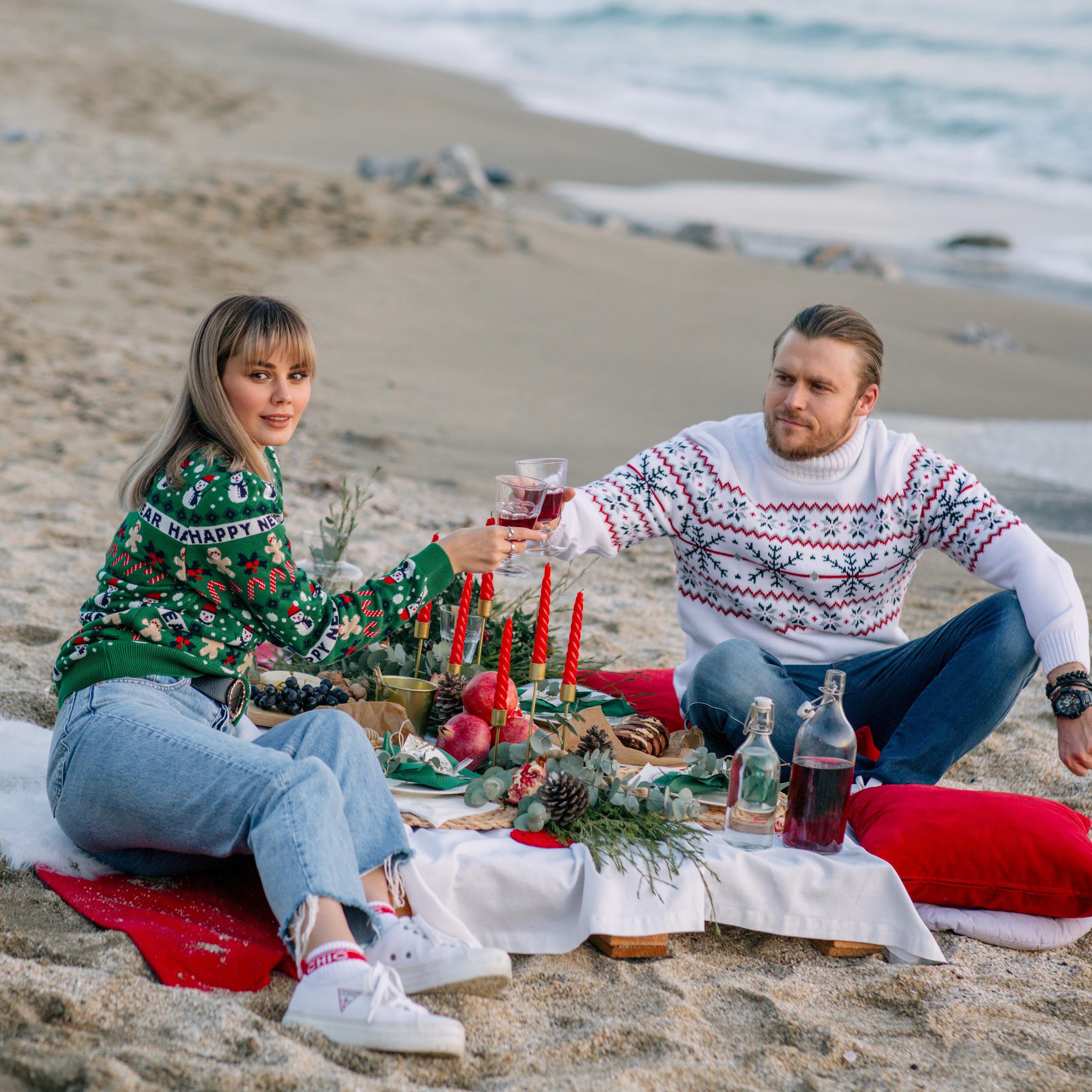 Новогодняя фотосессия на пляже. Алсу Девели. Фотограф в Алании в Турции, Аланья, Сиде, Белек, Анталия, Кемер, Конаклы, Окурджалар. Фотосъемки в Алании. Фотосессия в Алания
