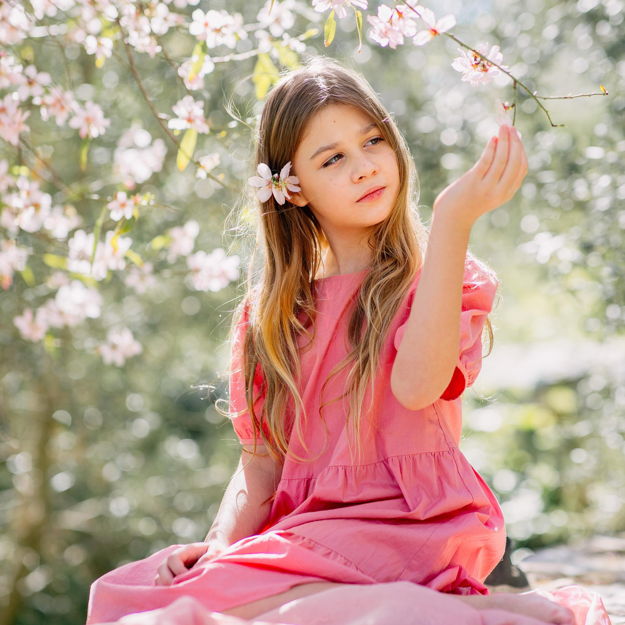 Фотосессия цветущем миндале. Алсу Девели. Фотограф в Алании в Турции, Аланья, Сиде, Белек, Анталия, Кемер, Конаклы, Окурджалар. Фотосъемки в Алании. Фотосессия в Алания