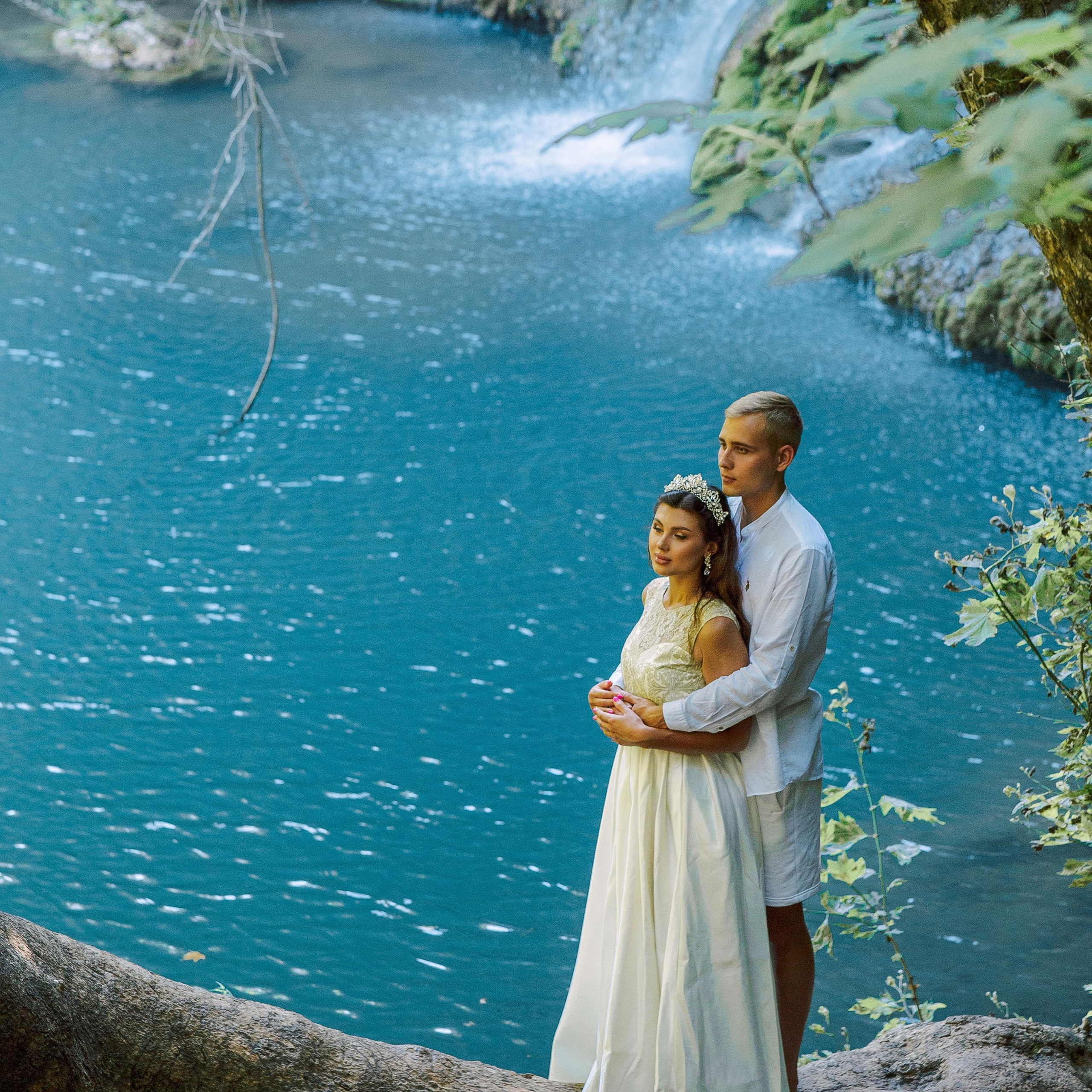 Свадебная фотосессия у водопада.Фотограф белек. Алсу Девели. Фотограф в Алании в Турции, Аланья, Сиде, Белек, Анталия, Кемер, Конаклы, Окурджалар. Фотосъемки в Алании. Фотосессия в Алания