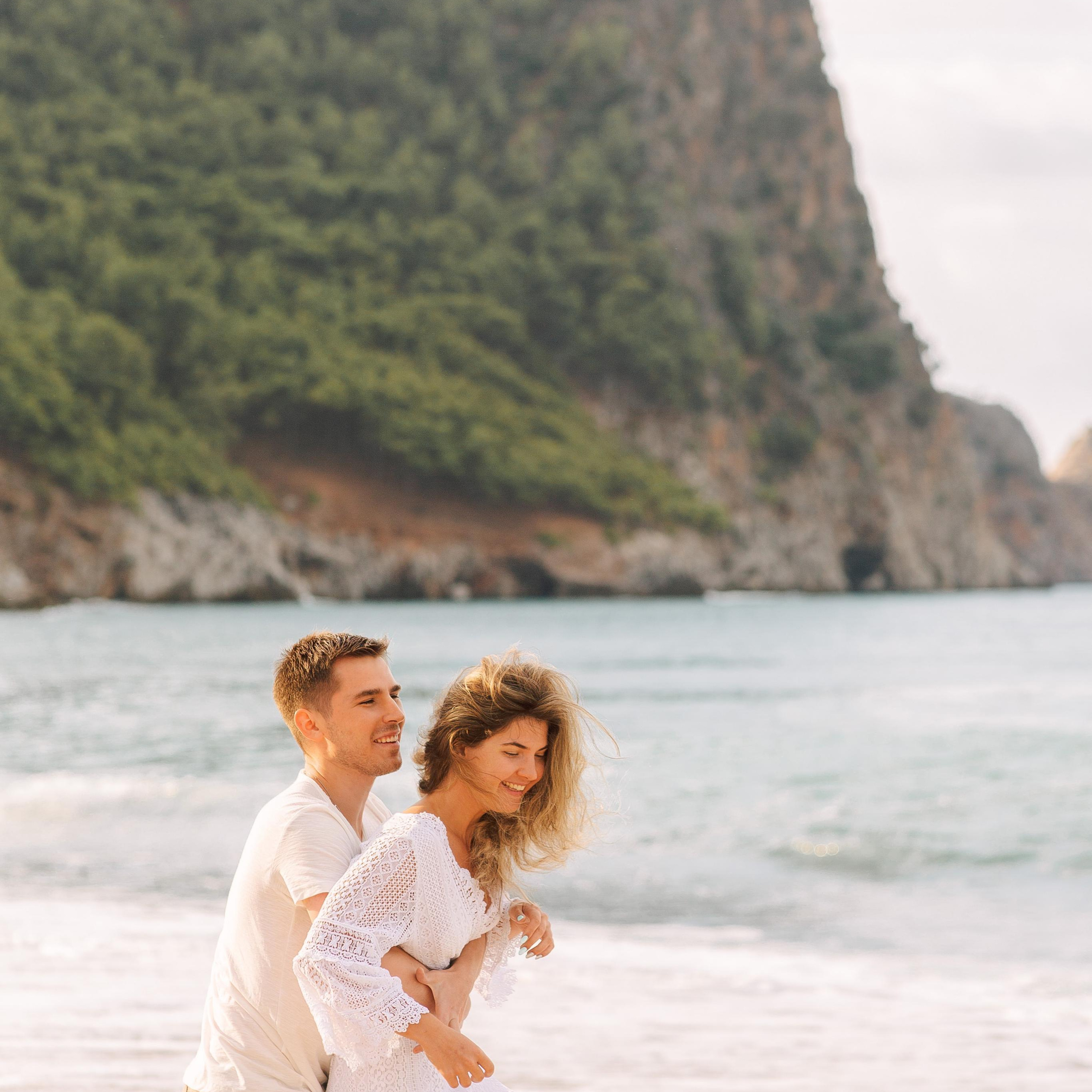Photo shoot on Cleopatra Beach Alanya. Alsu Develi, Photographer in Turkey, Alanya, Side, Belek, Antalya, Kemer, Turkiye. Photoshooting in Alanya. Photosession in Belek, Side