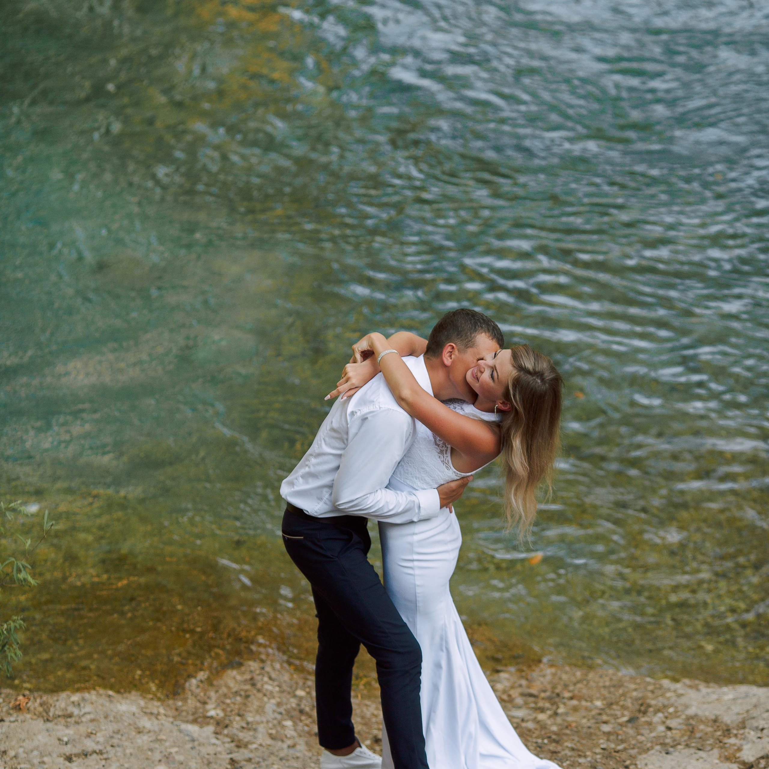Wedding photo session on the Tazy canyon. Alsu Develi, Photographer in Turkey, Alanya, Side, Belek, Antalya, Kemer, Turkiye. Photoshooting in Alanya. Photosession in Belek, Side