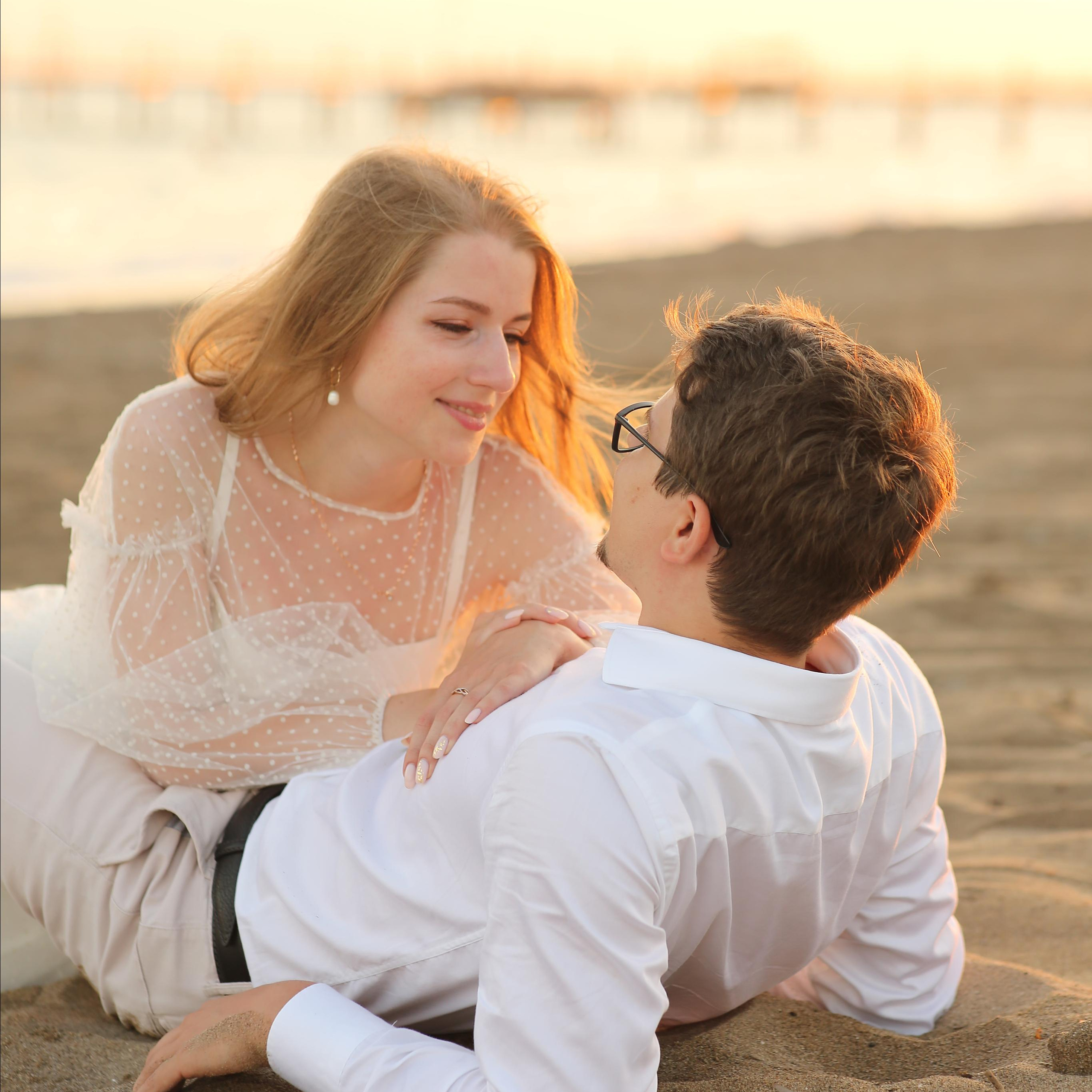 Wedding photo shoot on the beach in Belek. Alsu Develi, Photographer in Turkey, Alanya, Side, Belek, Antalya, Kemer, Turkiye. Photoshooting in Alanya. Photosession in Belek, Side