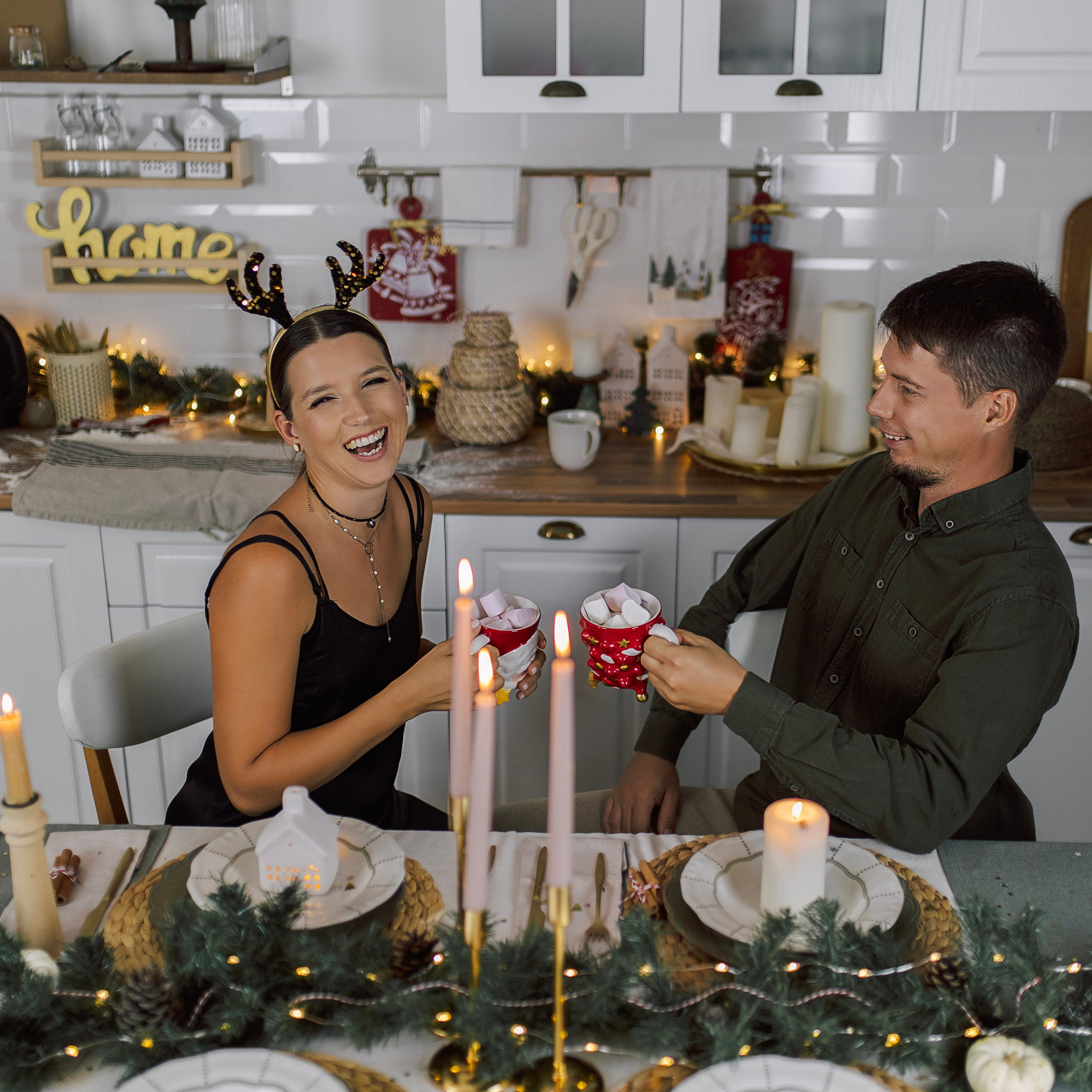 New Year’s family photo shoot…. Alsu Develi, Photographer in Turkey, Alanya, Side, Belek, Antalya, Kemer, Turkiye. Photoshooting in Alanya. Photosession in Belek, Side