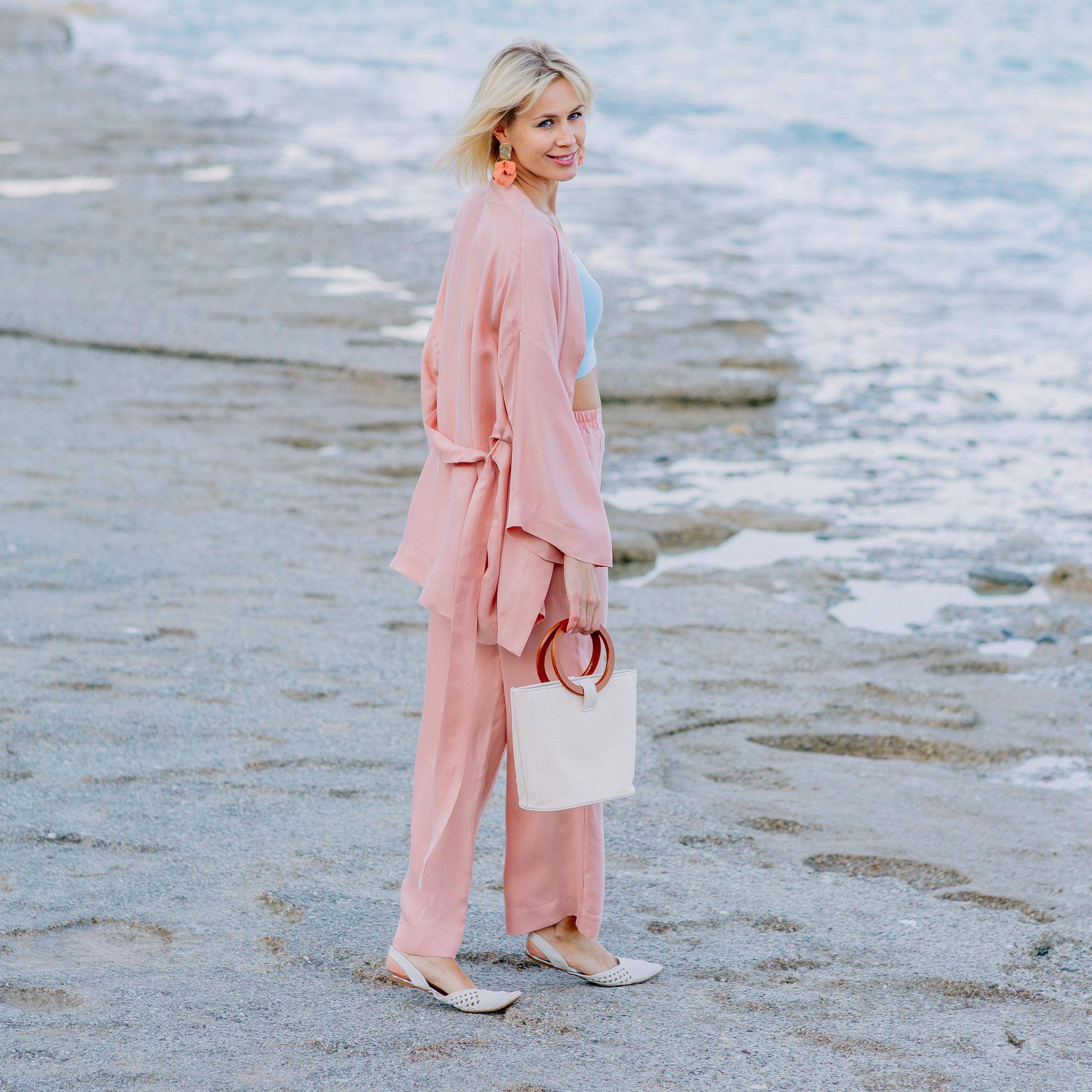 Съемка для бренда женских кимоно в Кемере. Алсу Девели. Фотограф в Алании в Турции, Аланья, Сиде, Белек, Анталия, Кемер, Конаклы, Окурджалар. Фотосъемки в Алании. Фотосессия в Алания