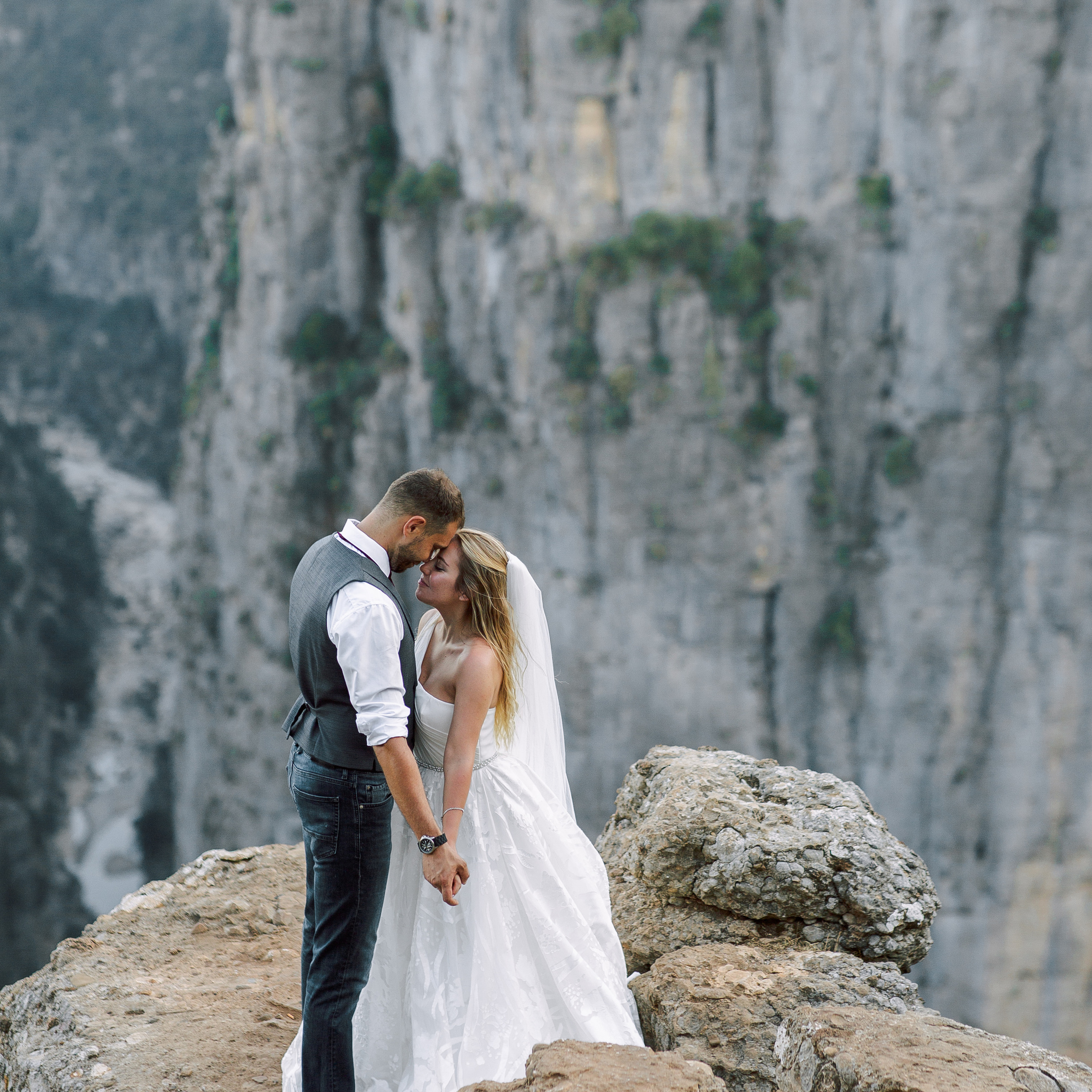 Свадебная фотосессия у каньона Тазы. Алсу Девели. Фотограф в Алании в Турции, Аланья, Сиде, Белек, Анталия, Кемер, Конаклы, Окурджалар. Фотосъемки в Алании. Фотосессия в Алания