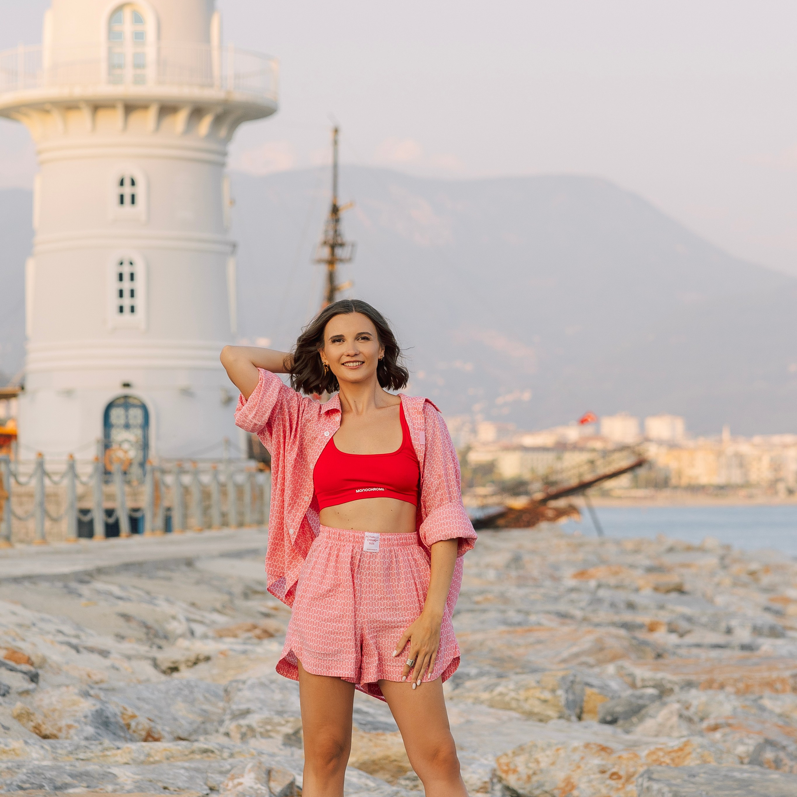 Individual photo session in the streets and port of Alanya. Alsu Develi, Photographer in Turkey, Alanya, Side, Belek, Antalya, Kemer, Turkiye. Photoshooting in Alanya. Photosession in Belek, Side