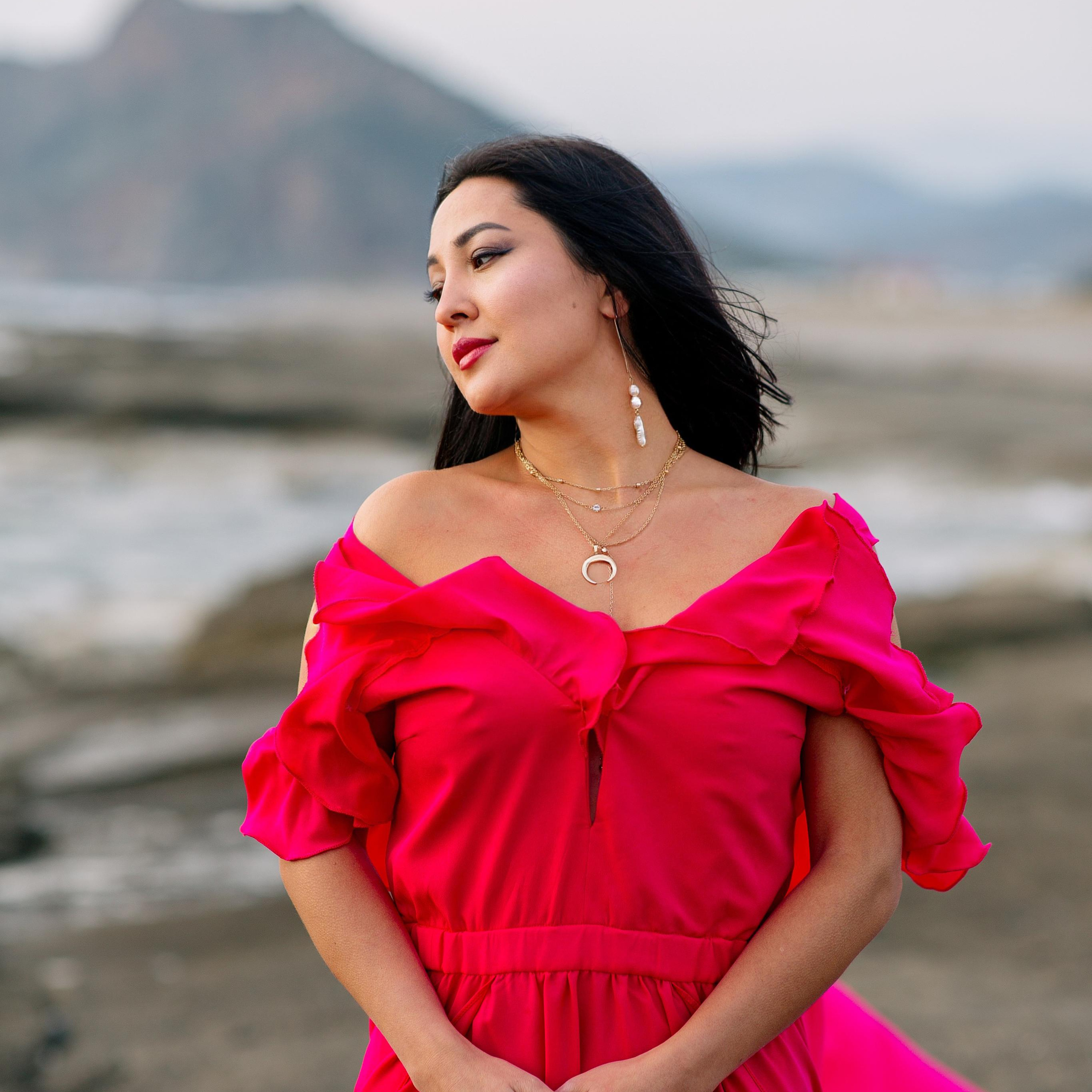 Фотосессия на пляже Кору в летящих платьях аланья. Алсу Девели. Фотограф в Алании в Турции, Аланья, Сиде, Белек, Анталия, Кемер, Конаклы, Окурджалар. Фотосъемки в Алании. Фотосессия в Алания