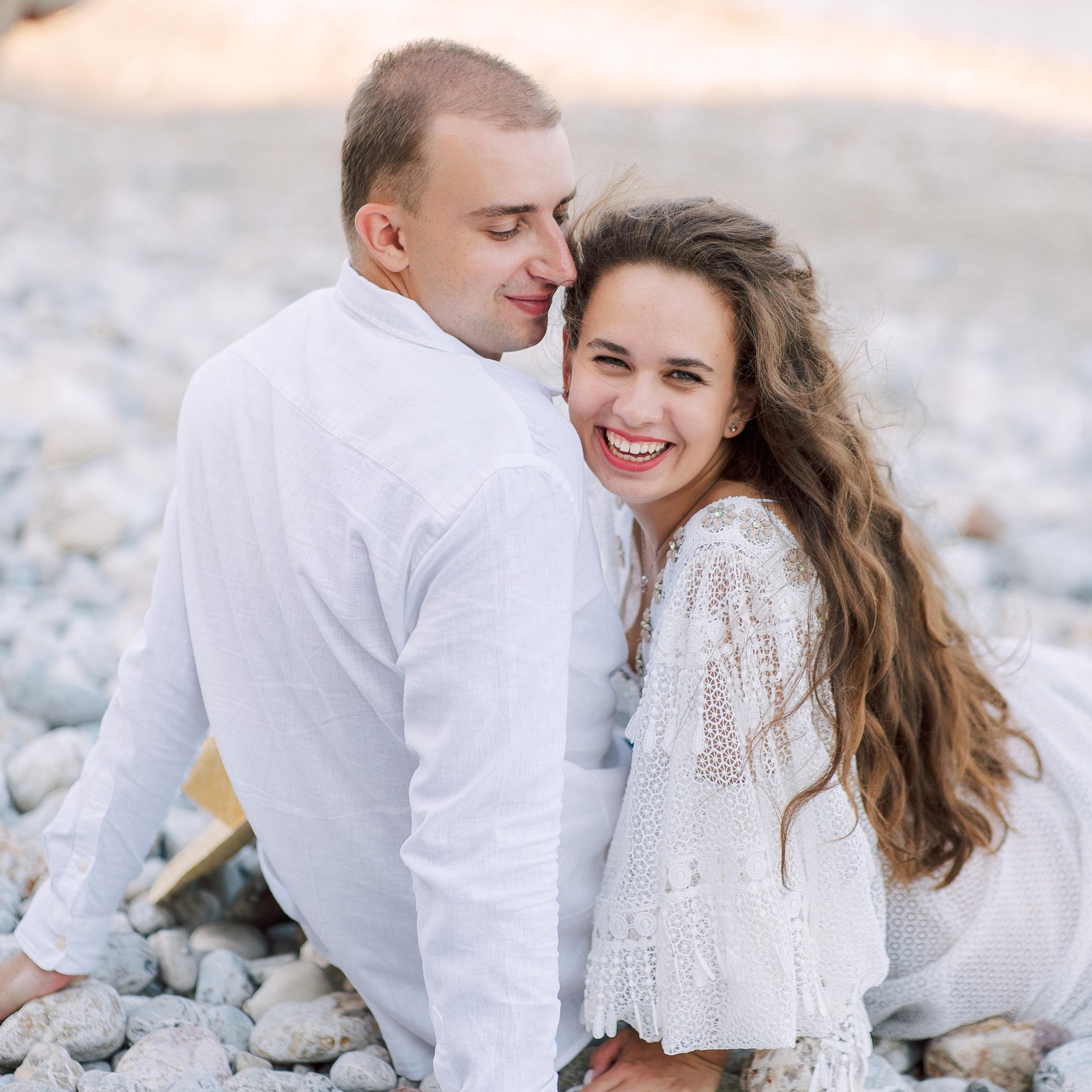Love story on the beach in Kemer. Alsu Develi, Photographer in Turkey, Alanya, Side, Belek, Antalya, Kemer, Turkiye. Photoshooting in Alanya. Photosession in Belek, Side