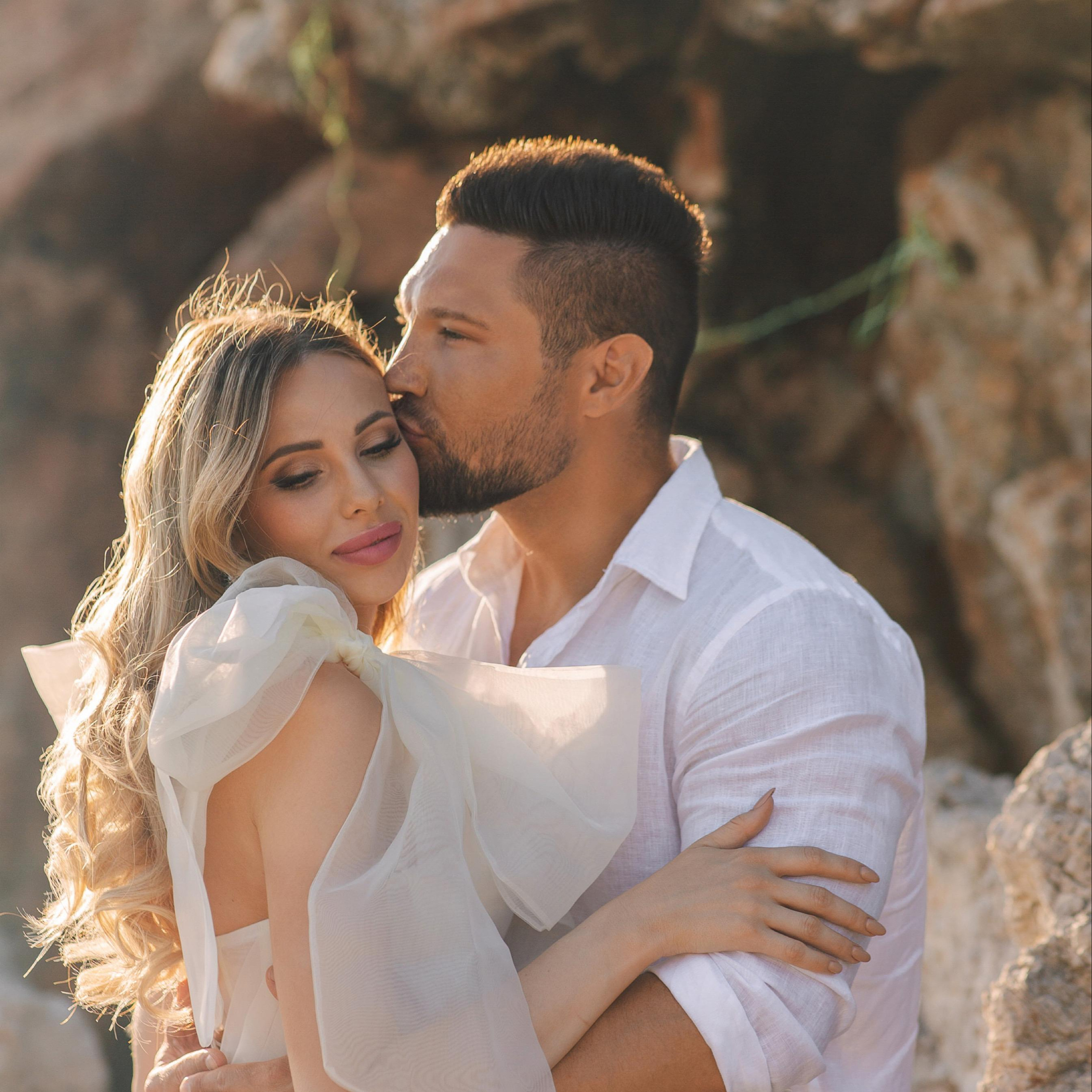 Свадебная фотосессия на пляже Клеопатры. Алсу Девели. Фотограф в Алании в Турции, Аланья, Сиде, Белек, Анталия, Кемер, Конаклы, Окурджалар. Фотосъемки в Алании. Фотосессия в Алания