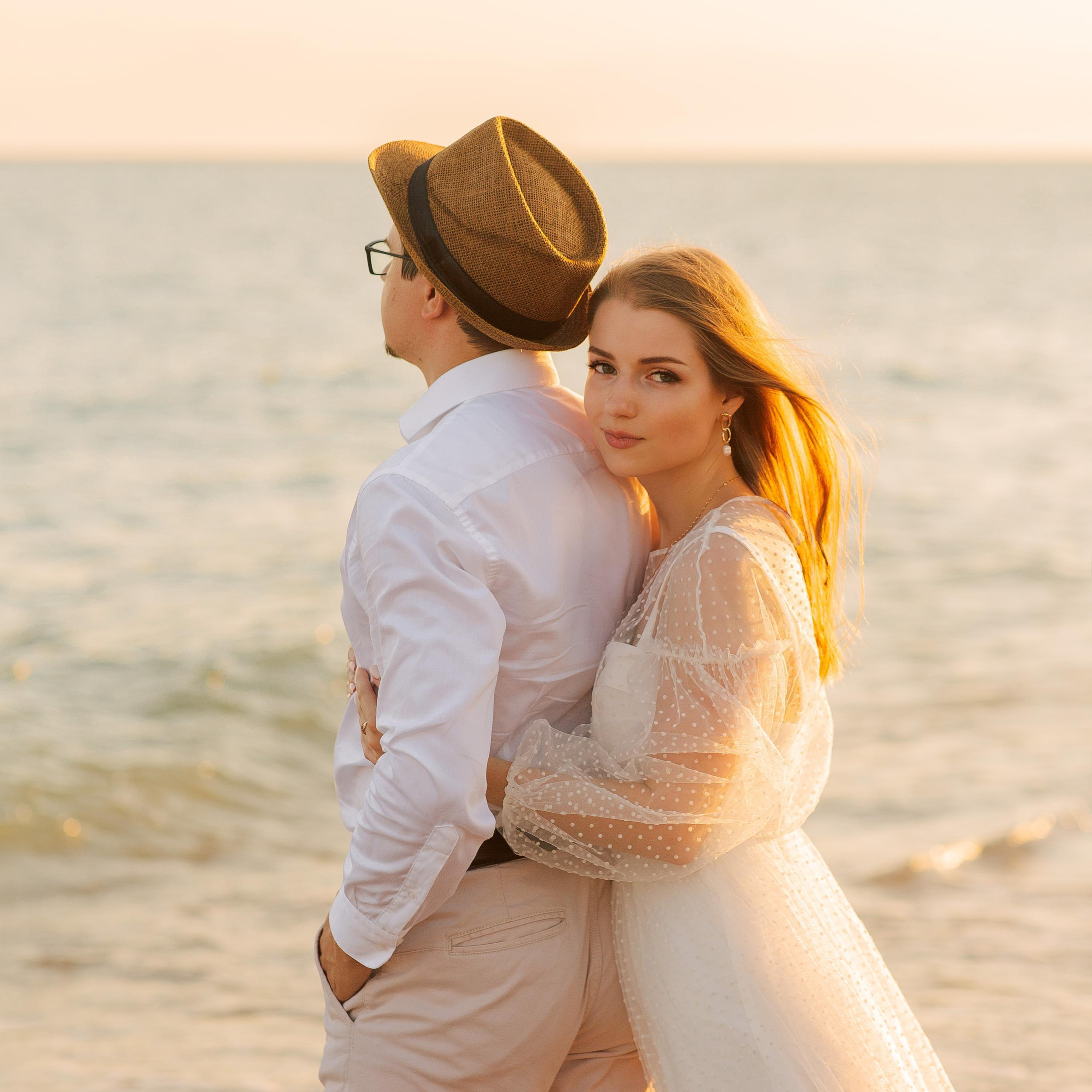 Wedding photo shoot on the beach in Belek. Alsu Develi, Photographer in Turkey, Alanya, Side, Belek, Antalya, Kemer, Turkiye. Photoshooting in Alanya. Photosession in Belek, Side