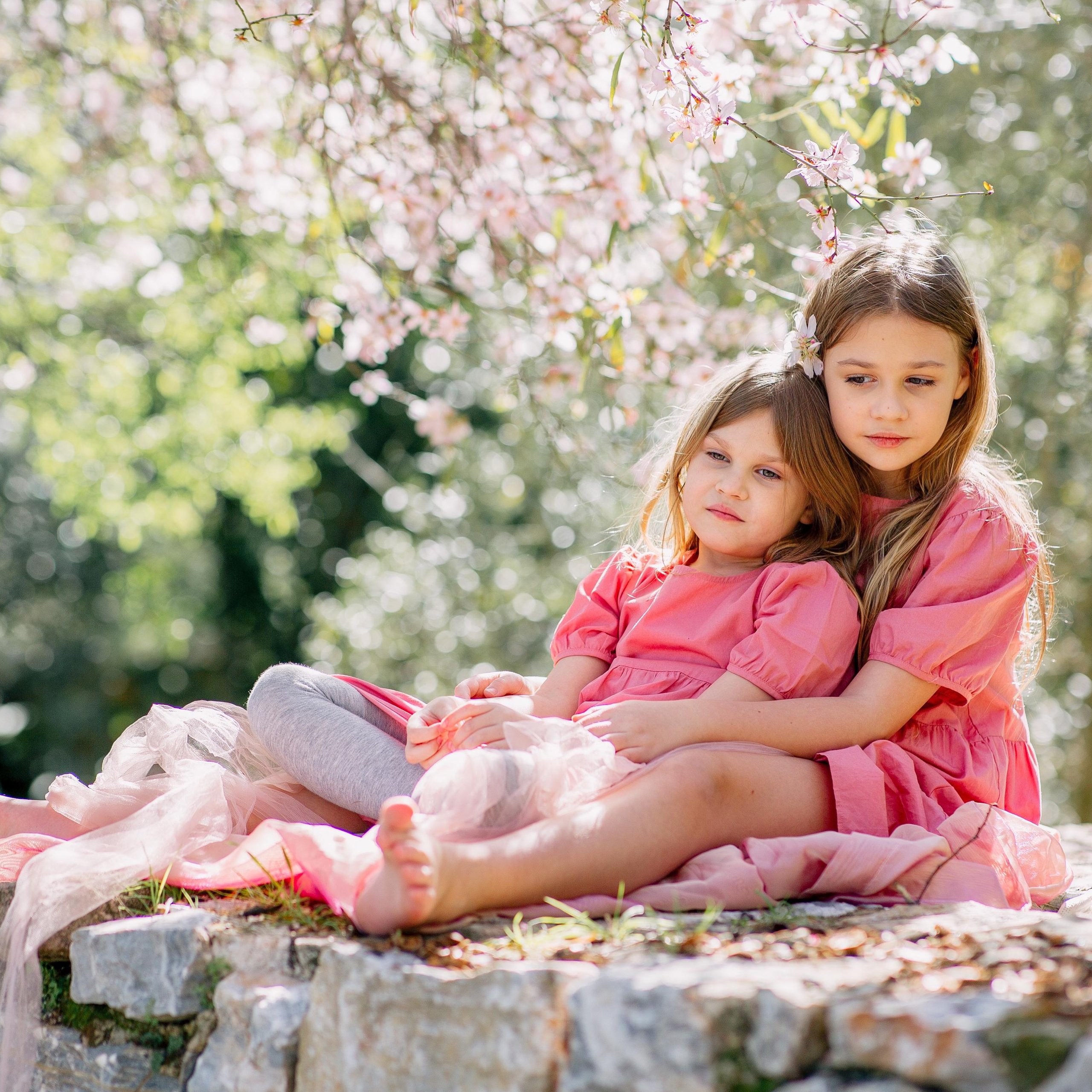 Фотосессия цветущем миндале. Алсу Девели. Фотограф в Алании в Турции, Аланья, Сиде, Белек, Анталия, Кемер, Конаклы, Окурджалар. Фотосъемки в Алании. Фотосессия в Алания