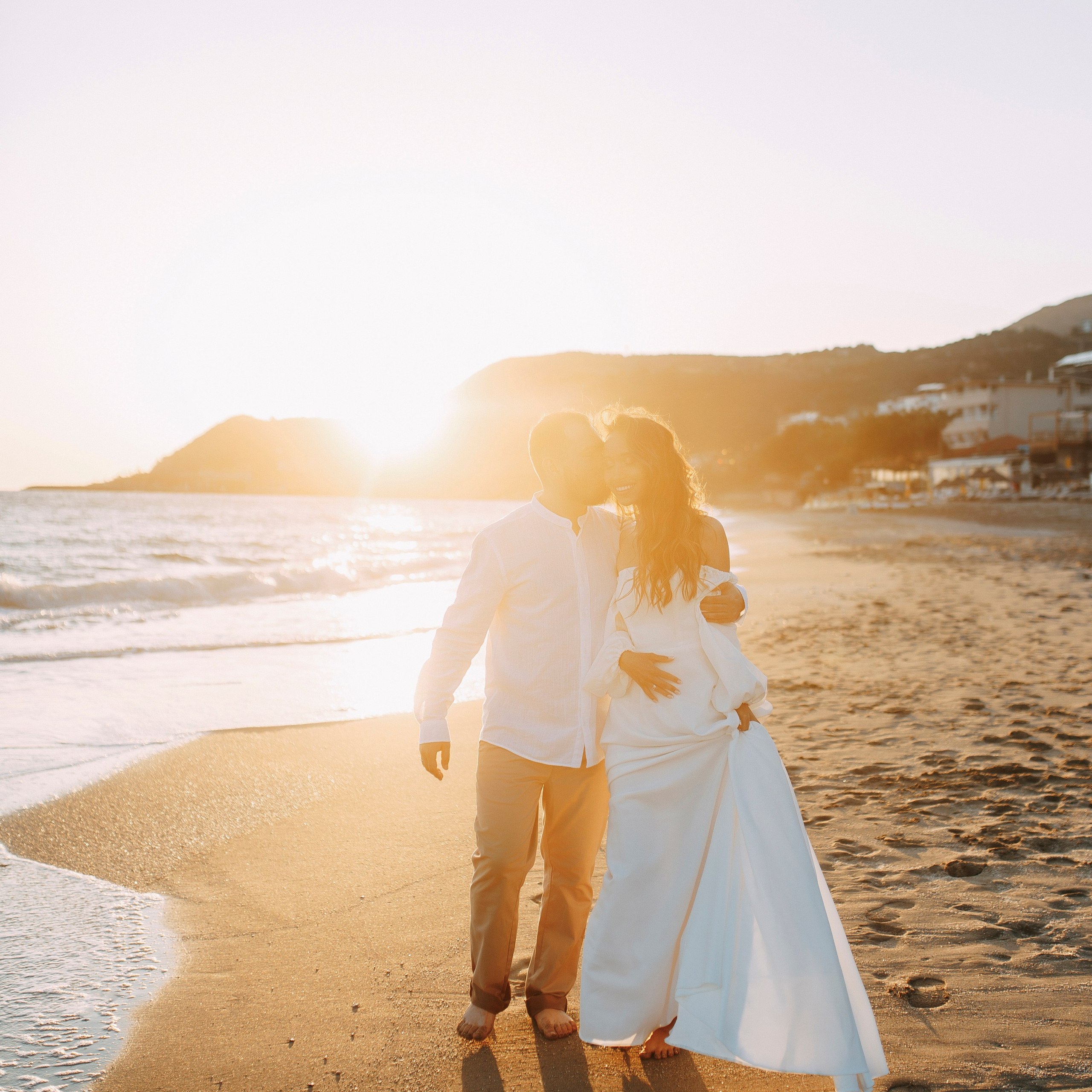 Sunset. Wedding photo shoot on Cleopatra beach. Alsu Develi, Photographer in Turkey, Alanya, Side, Belek, Antalya, Kemer, Turkiye. Photoshooting in Alanya. Photosession in Belek, Side
