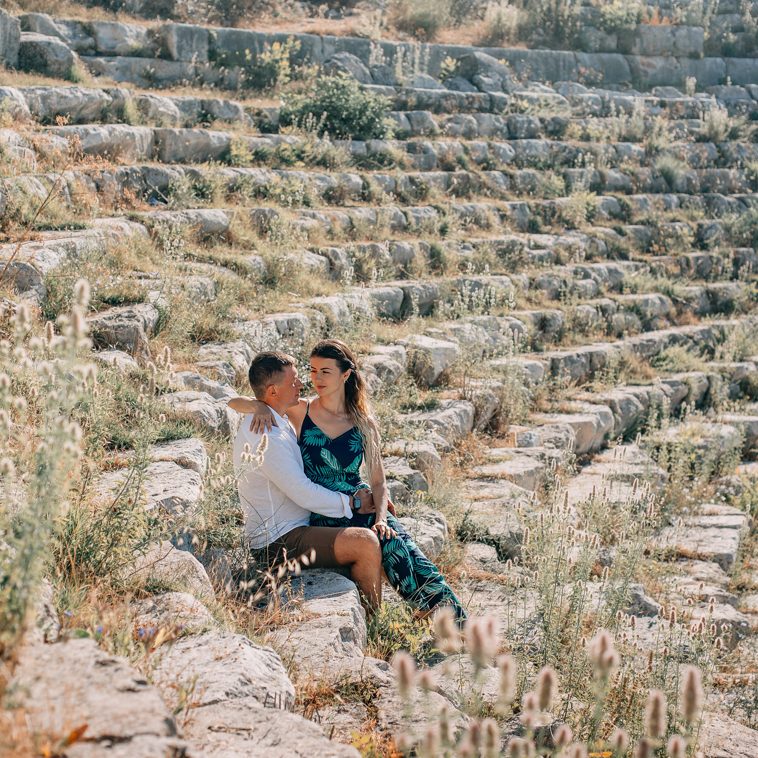 Фотосессия для пары в Мерсин. Алсу Девели. Фотограф в Алании в Турции, Аланья, Сиде, Белек, Анталия, Кемер, Конаклы, Окурджалар. Фотосъемки в Алании. Фотосессия в Алания