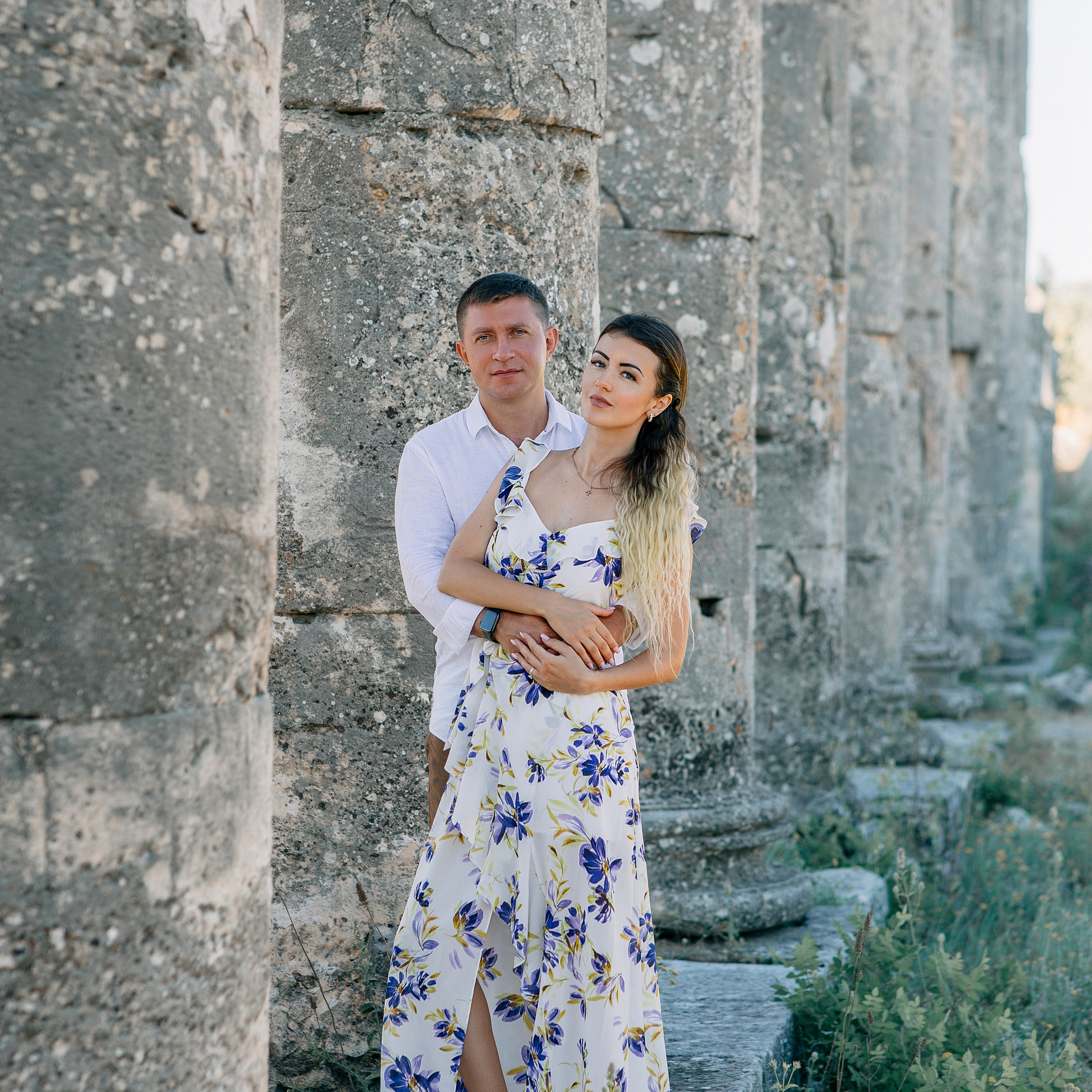 Фотосессия для пары в Мерсин. Алсу Девели. Фотограф в Алании в Турции, Аланья, Сиде, Белек, Анталия, Кемер, Конаклы, Окурджалар. Фотосъемки в Алании. Фотосессия в Алания