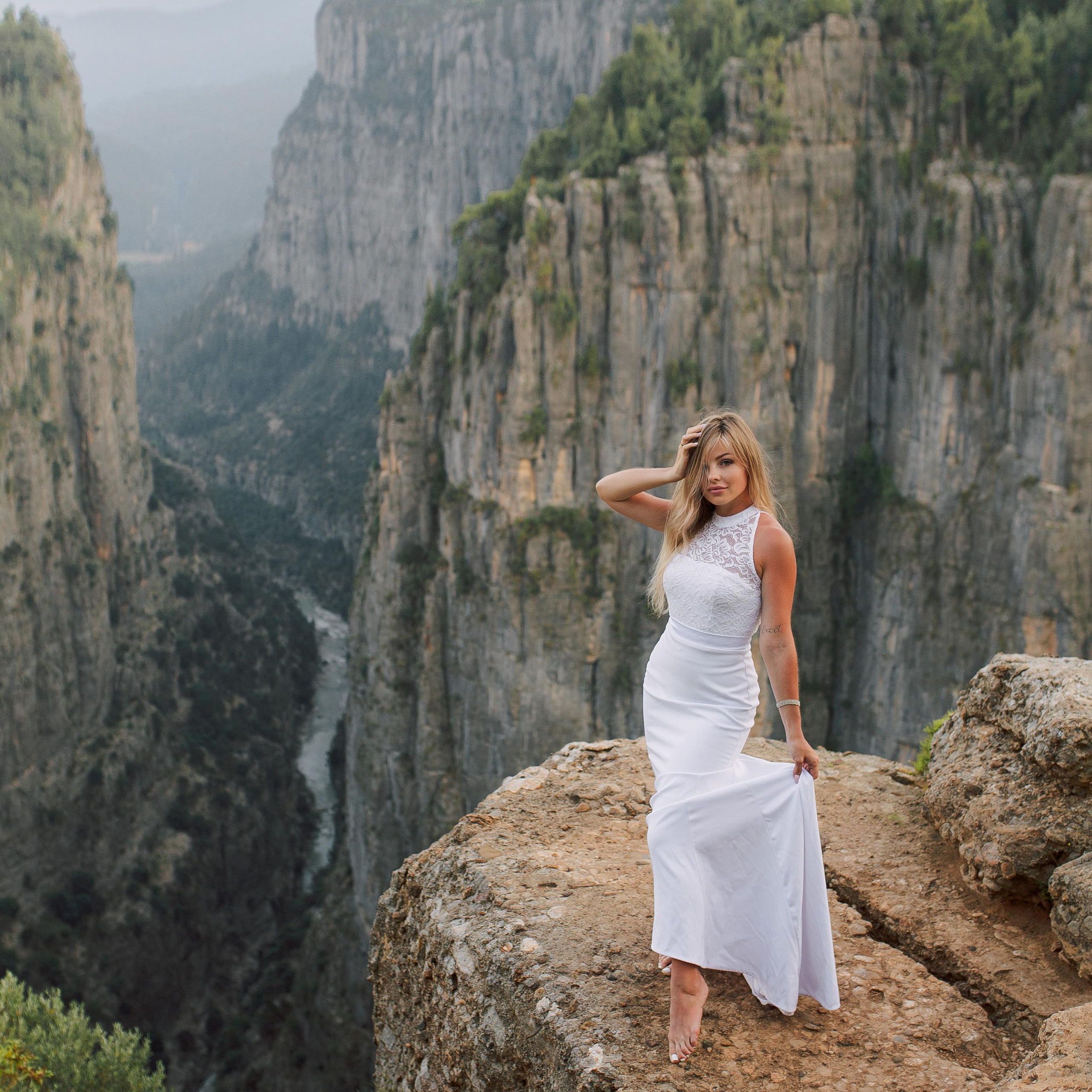 Wedding photo session on the Tazy canyon. Alsu Develi, Photographer in Turkey, Alanya, Side, Belek, Antalya, Kemer, Turkiye. Photoshooting in Alanya. Photosession in Belek, Side