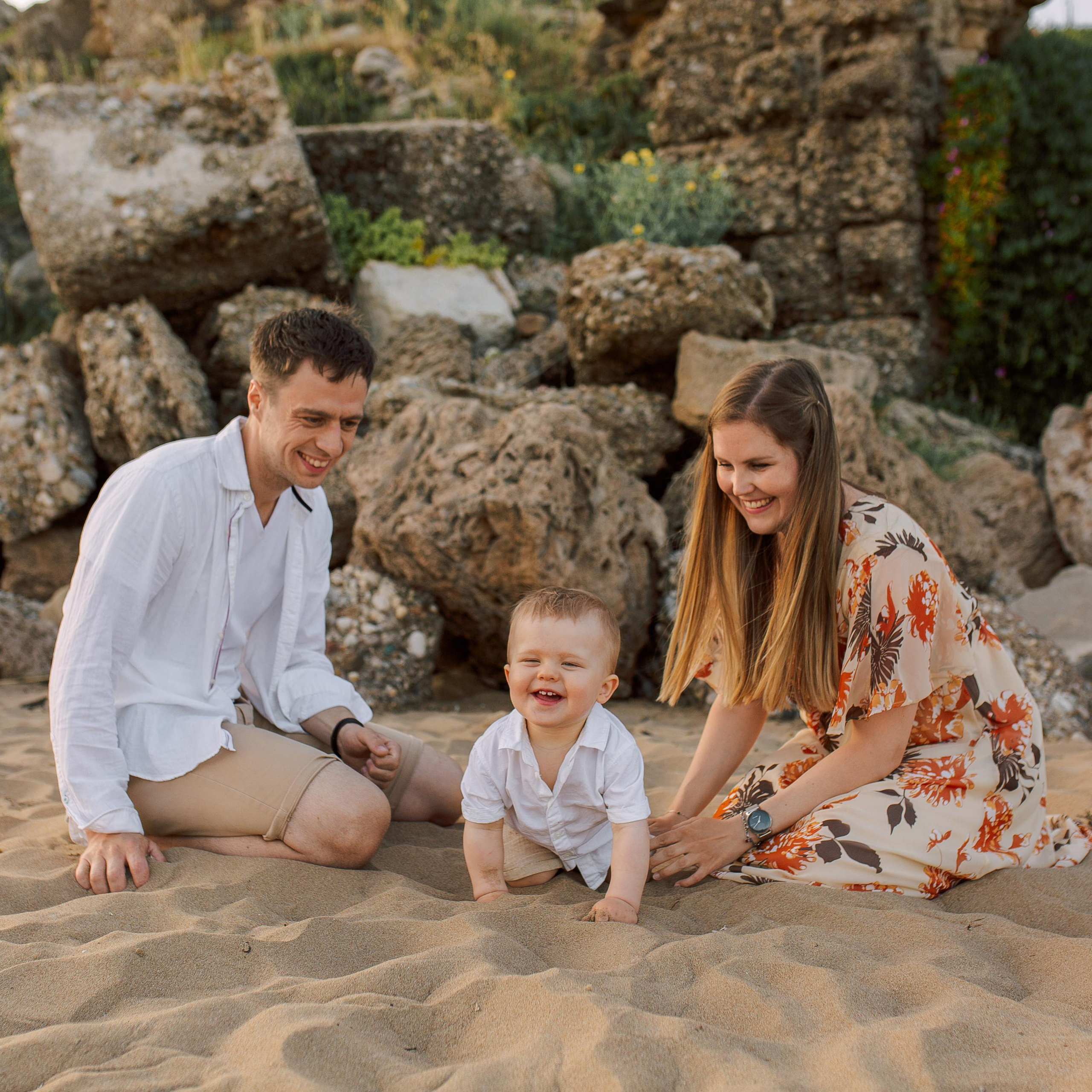 .Пляж. Закат.Семейная фотосессия на пляже в Сиде на закате. Алсу Девели. Фотограф в Алании в Турции, Аланья, Сиде, Белек, Анталия, Кемер, Конаклы, Окурджалар. Фотосъемки в Алании. Фотосессия в Алания