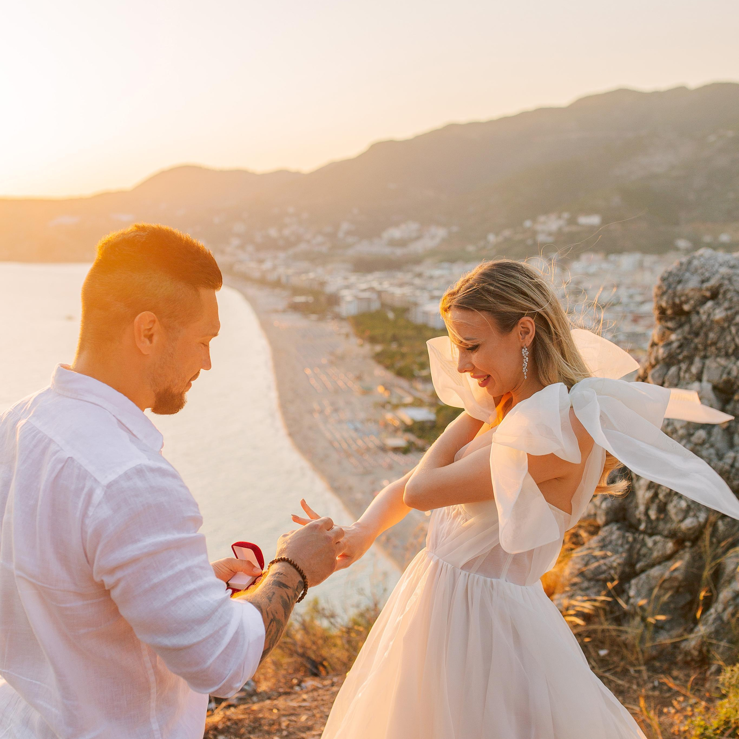 4. Закат. Утес. Свадебная фотосессия на&nbsp;краю обрыва в&nbsp;Алании. Аланья