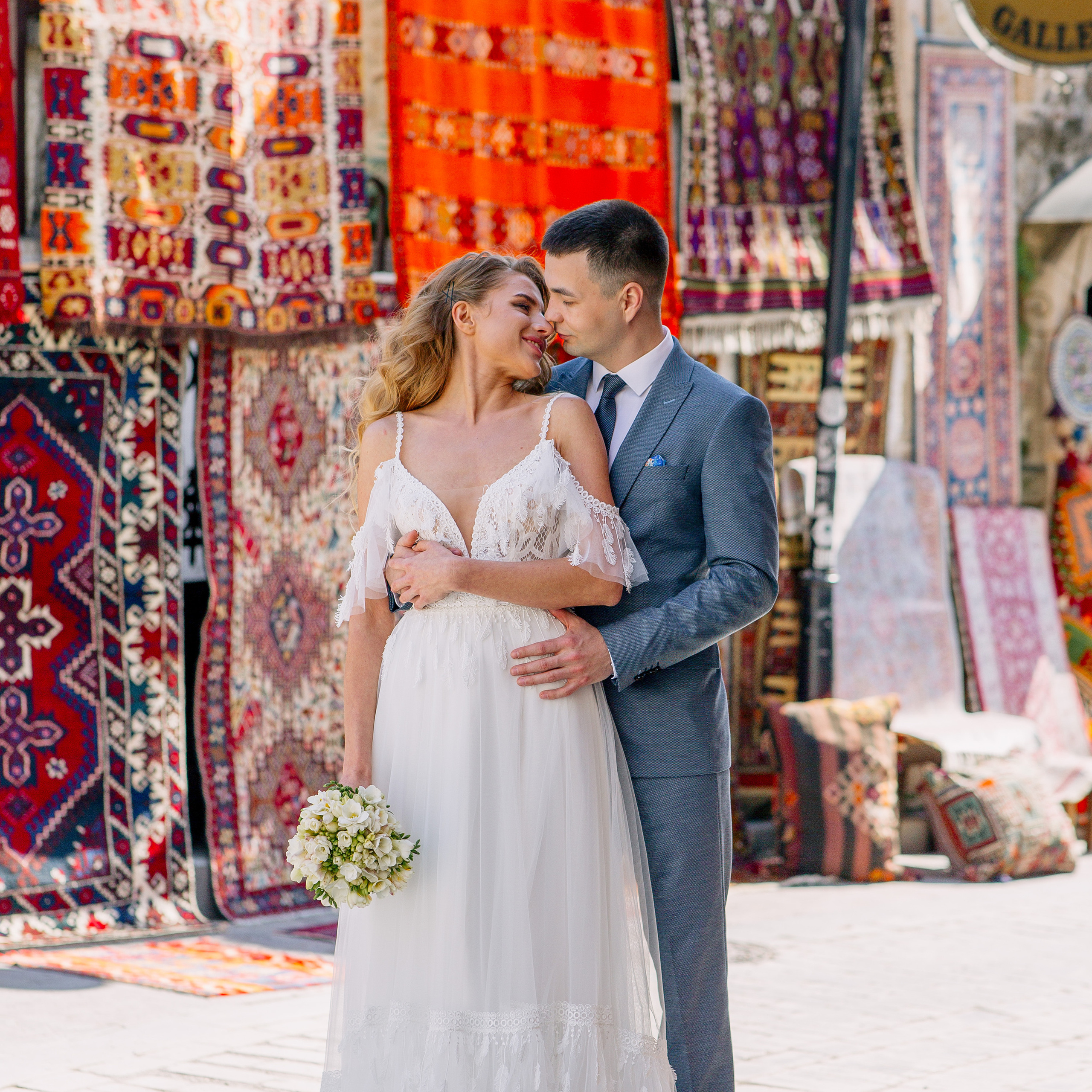 Wedding photo session in Kaleici, Antalya. Alsu Develi, Photographer in Turkey, Alanya, Side, Belek, Antalya, Kemer, Turkiye. Photoshooting in Alanya. Photosession in Belek, Side