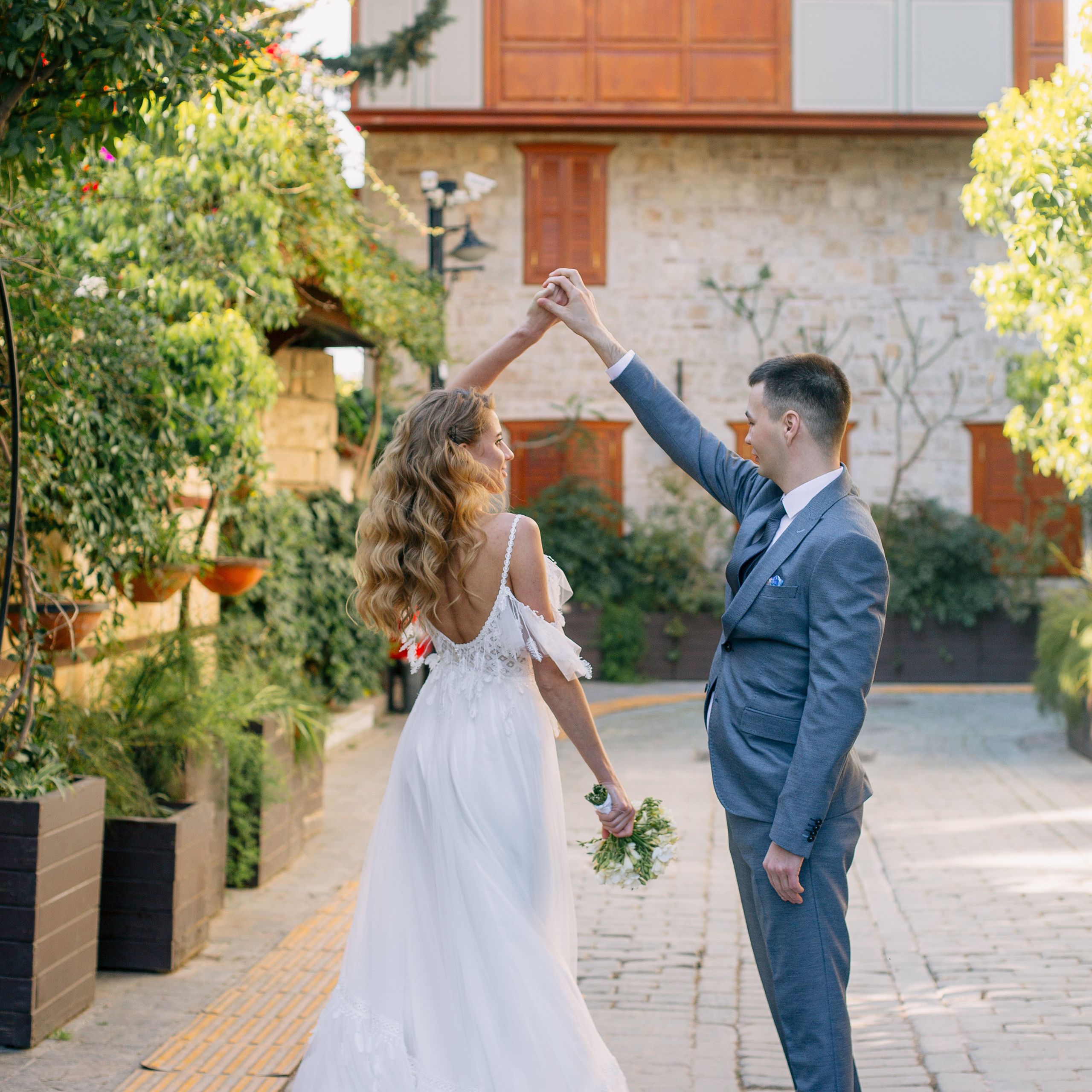 Wedding photo session in Kaleici, Antalya. Alsu Develi, Photographer in Turkey, Alanya, Side, Belek, Antalya, Kemer, Turkiye. Photoshooting in Alanya. Photosession in Belek, Side