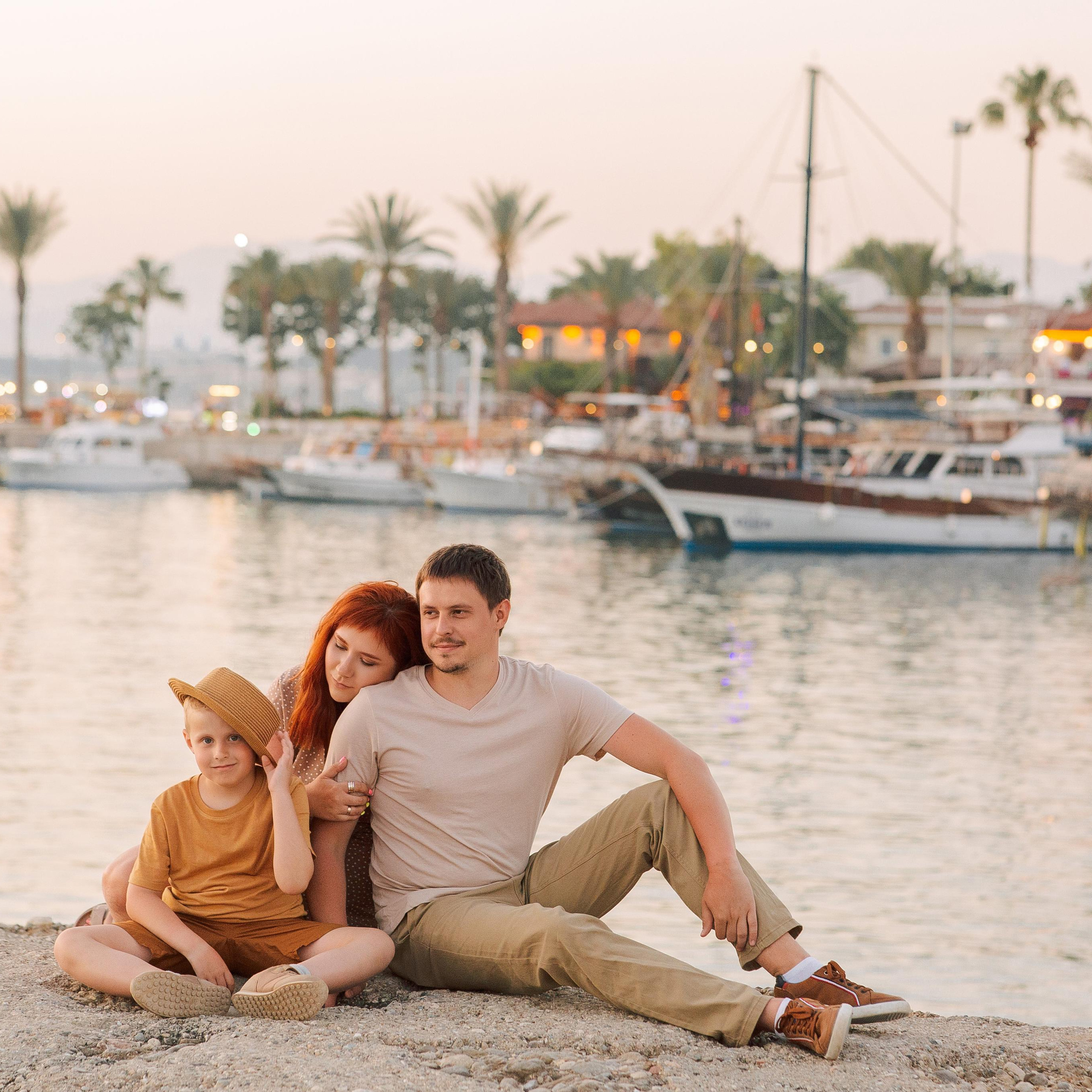 Семейная съемка в античном городе Сиде на закате. Алсу Девели. Фотограф в Алании в Турции, Аланья, Сиде, Белек, Анталия, Кемер, Конаклы, Окурджалар. Фотосъемки в Алании. Фотосессия в Алания
