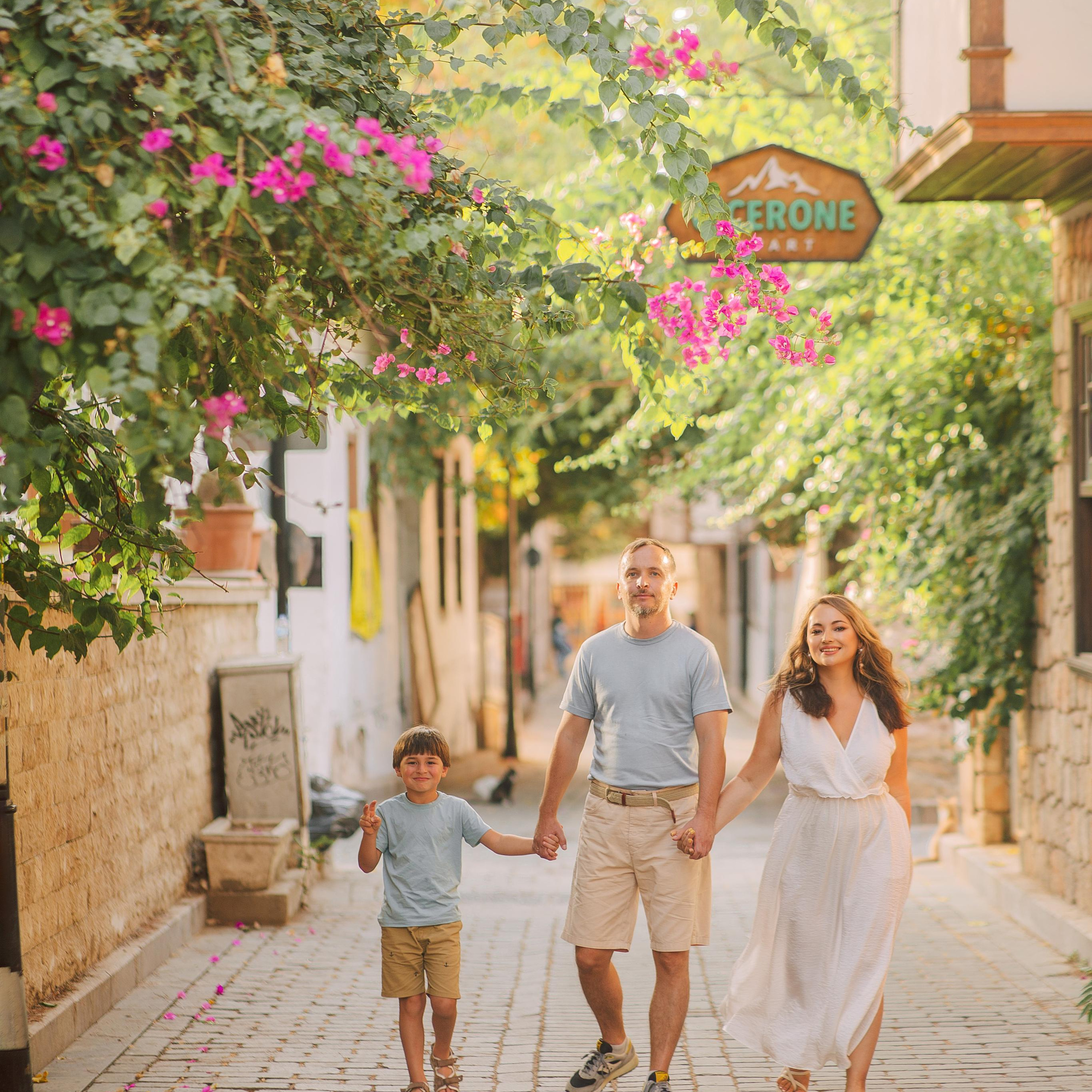 Колоритные улочки Анталии. Алсу Девели. Фотограф в Алании в Турции, Аланья, Сиде, Белек, Анталия, Кемер, Конаклы, Окурджалар. Фотосъемки в Алании. Фотосессия в Алания