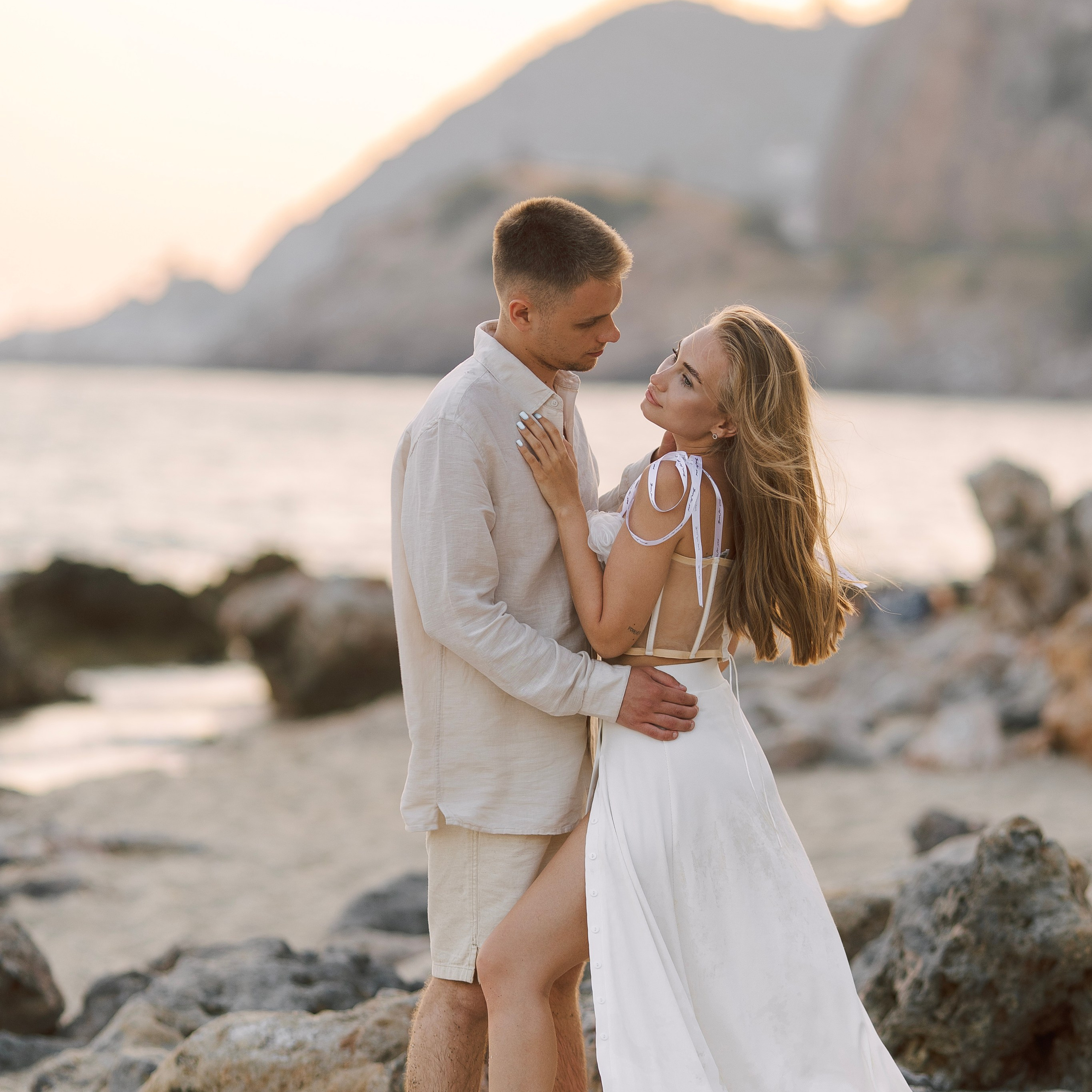 Пляж. Love story на пляже клеопатры на закате. Аланья. Алсу Девели. Фотограф в Алании в Турции, Аланья, Сиде, Белек, Анталия, Кемер, Конаклы, Окурджалар. Фотосъемки в Алании. Фотосессия в Алания