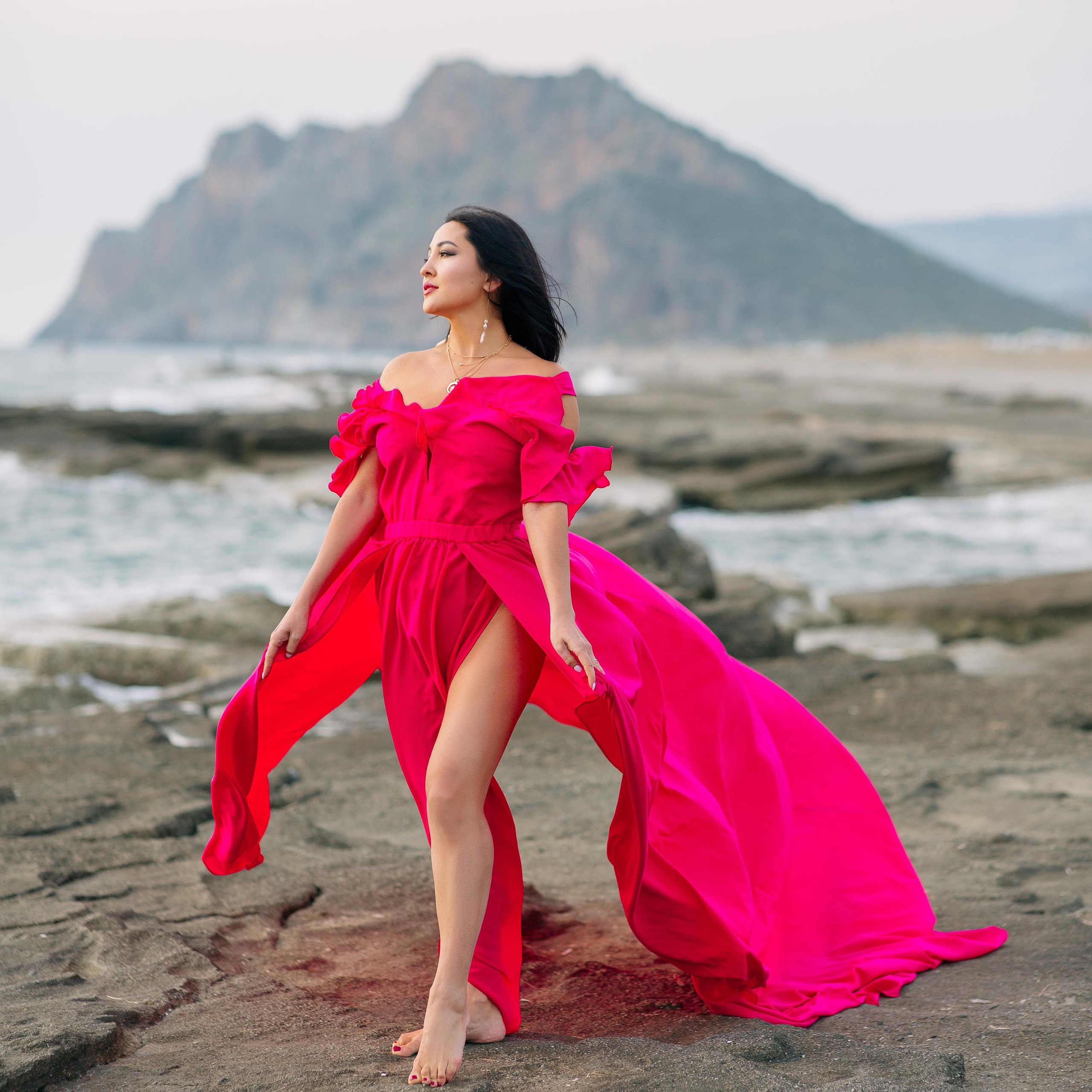 Фотосессия на пляже Кору в летящих платьях аланья. Алсу Девели. Фотограф в Алании в Турции, Аланья, Сиде, Белек, Анталия, Кемер, Конаклы, Окурджалар. Фотосъемки в Алании. Фотосессия в Алания