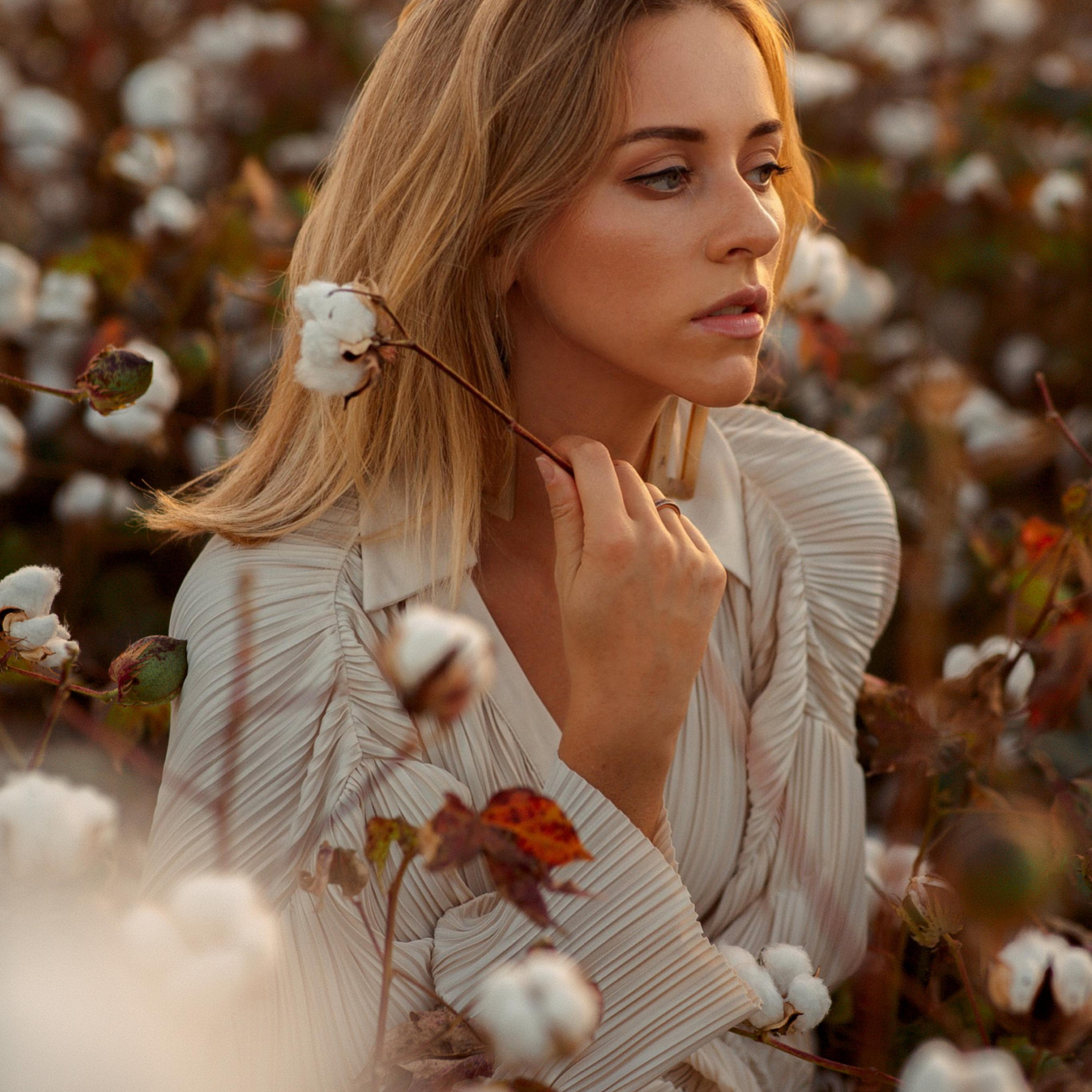 Фотосессия на хлопковом поле. Алсу Девели. Фотограф в Алании в Турции, Аланья, Сиде, Белек, Анталия, Кемер, Конаклы, Окурджалар. Фотосъемки в Алании. Фотосессия в Алания