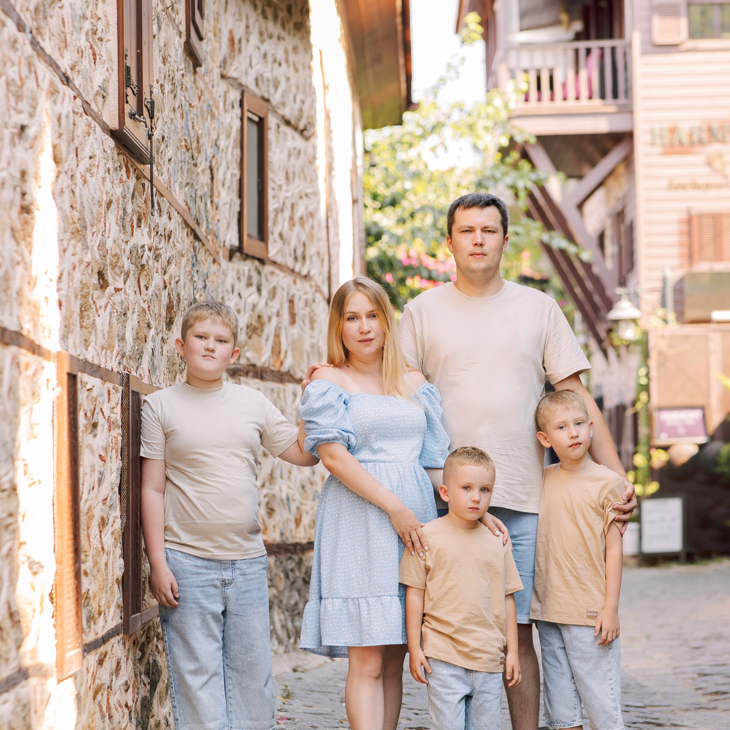 Morning. Beach. Morning family photo session on Cleopatra beach. Alanya. Alsu Develi, Photographer in Turkey, Alanya, Side, Belek, Antalya, Kemer, Turkiye. Photoshooting in Alanya. Photosession in Belek, Side