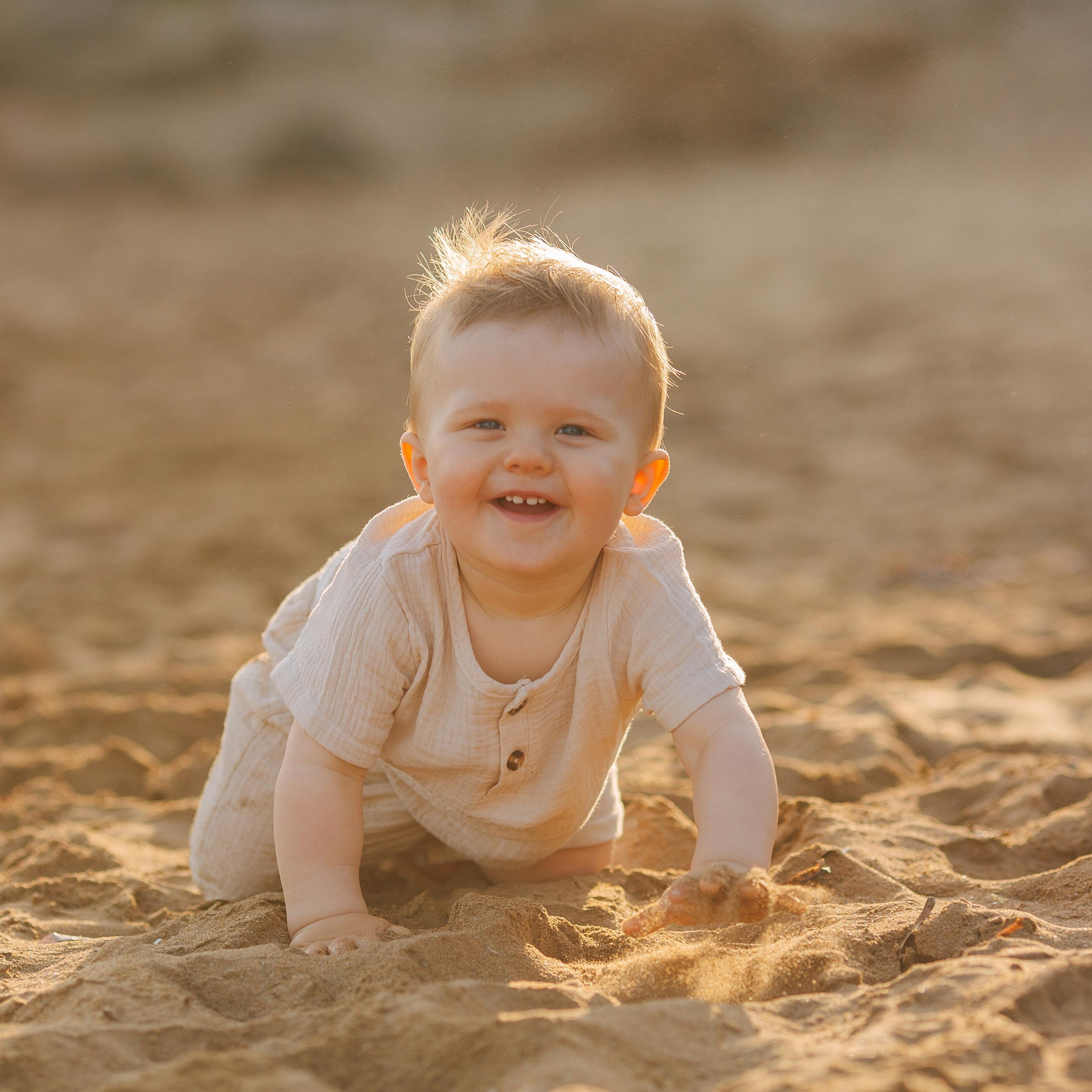 .Пляж. Закат.Семейная фотосессия на пляже в Сиде на закате. Алсу Девели. Фотограф в Алании в Турции, Аланья, Сиде, Белек, Анталия, Кемер, Конаклы, Окурджалар. Фотосъемки в Алании. Фотосессия в Алания