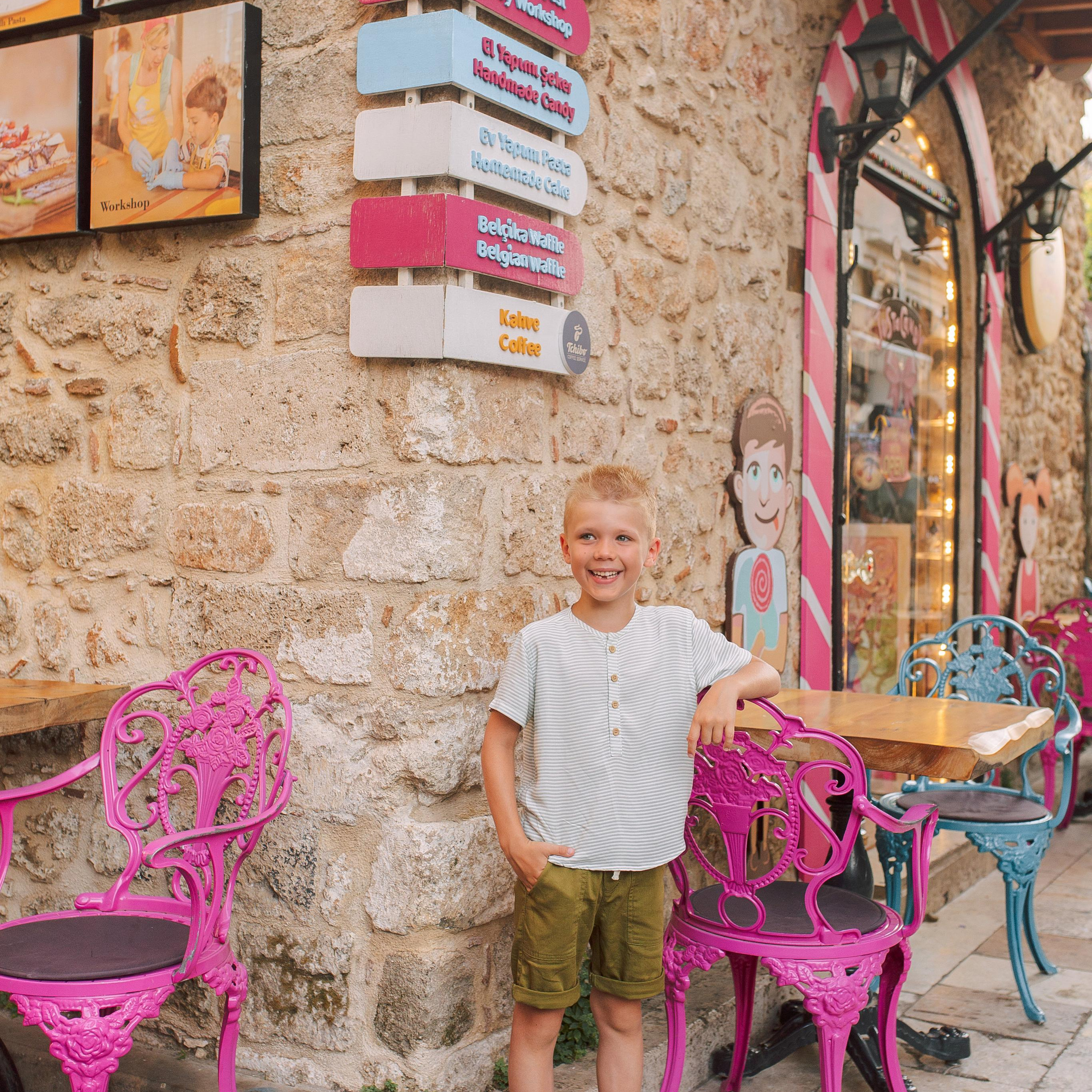 Семейная фотосессия в Анталии  Калеичи. Алсу Девели. Фотограф в Алании в Турции, Аланья, Сиде, Белек, Анталия, Кемер, Конаклы, Окурджалар. Фотосъемки в Алании. Фотосессия в Алания