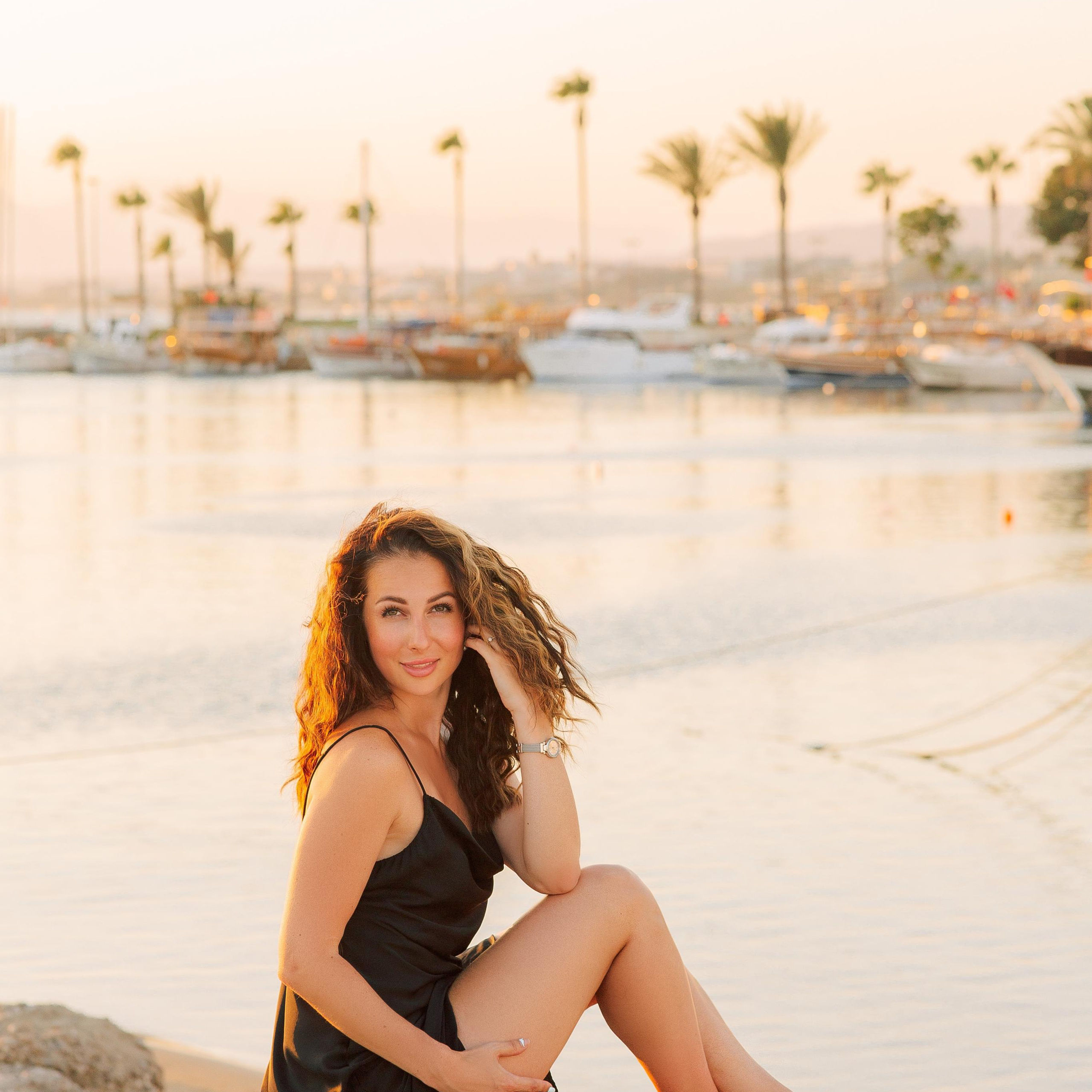 Индивидуальная фотосессия в  Сиде на закате. Алсу Девели. Фотограф в Алании в Турции, Аланья, Сиде, Белек, Анталия, Кемер, Конаклы, Окурджалар. Фотосъемки в Алании. Фотосессия в Алания