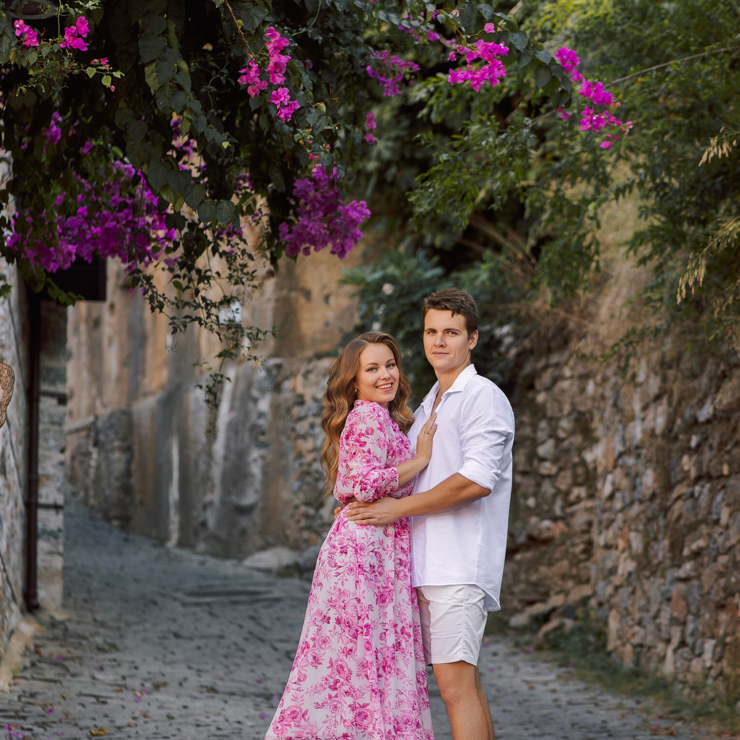 День. Колоритные улочки. Семейная съемка у крепости Алании. Алсу Девели. Фотограф в Алании в Турции, Аланья, Сиде, Белек, Анталия, Кемер, Конаклы, Окурджалар. Фотосъемки в Алании. Фотосессия в Алания