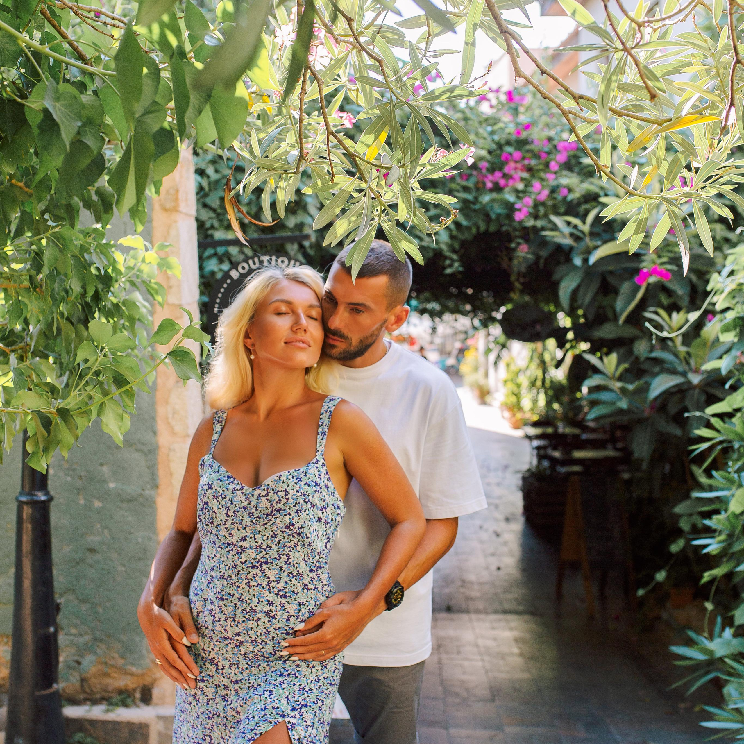 История любви в старом городе Анталии. Алсу Девели. Фотограф в Алании в Турции, Аланья, Сиде, Белек, Анталия, Кемер, Конаклы, Окурджалар. Фотосъемки в Алании. Фотосессия в Алания