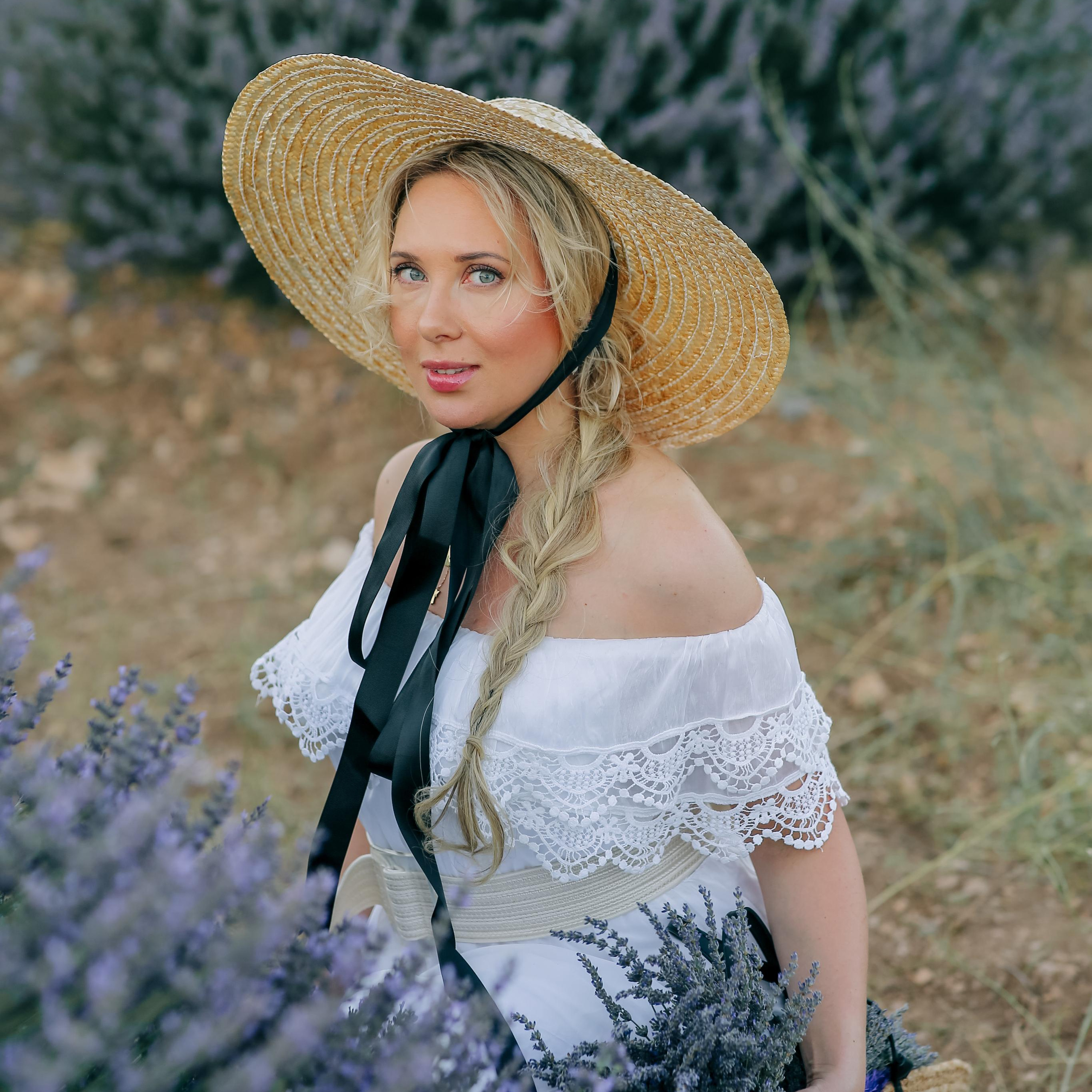 Фотосессия на лавандовом поле. Алсу Девели. Фотограф в Алании в Турции, Аланья, Сиде, Белек, Анталия, Кемер, Конаклы, Окурджалар. Фотосъемки в Алании. Фотосессия в Алания