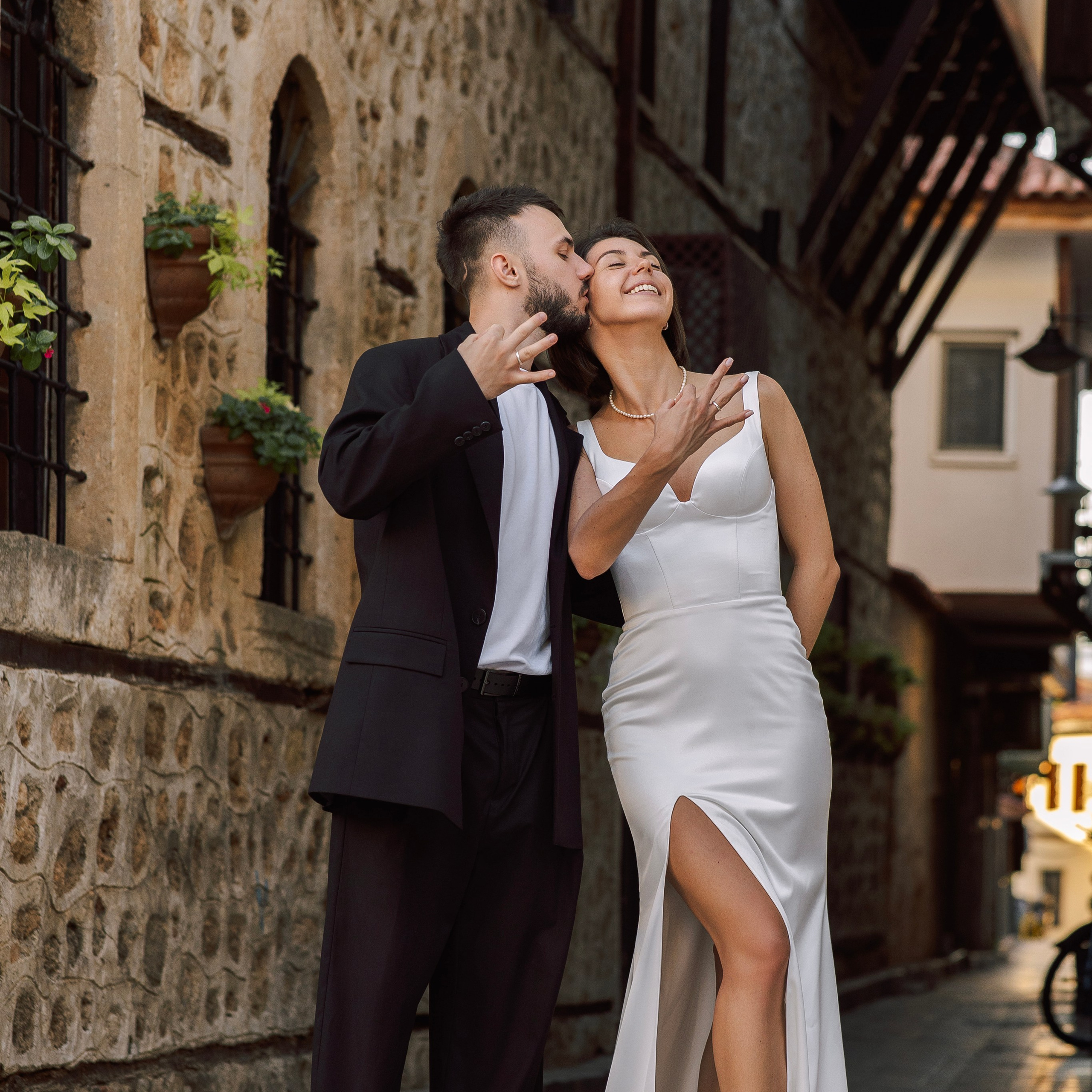 Wedding photo session in Kaleici Antalya…. Alsu Develi, Photographer in Turkey, Alanya, Side, Belek, Antalya, Kemer, Turkiye. Photoshooting in Alanya. Photosession in Belek, Side