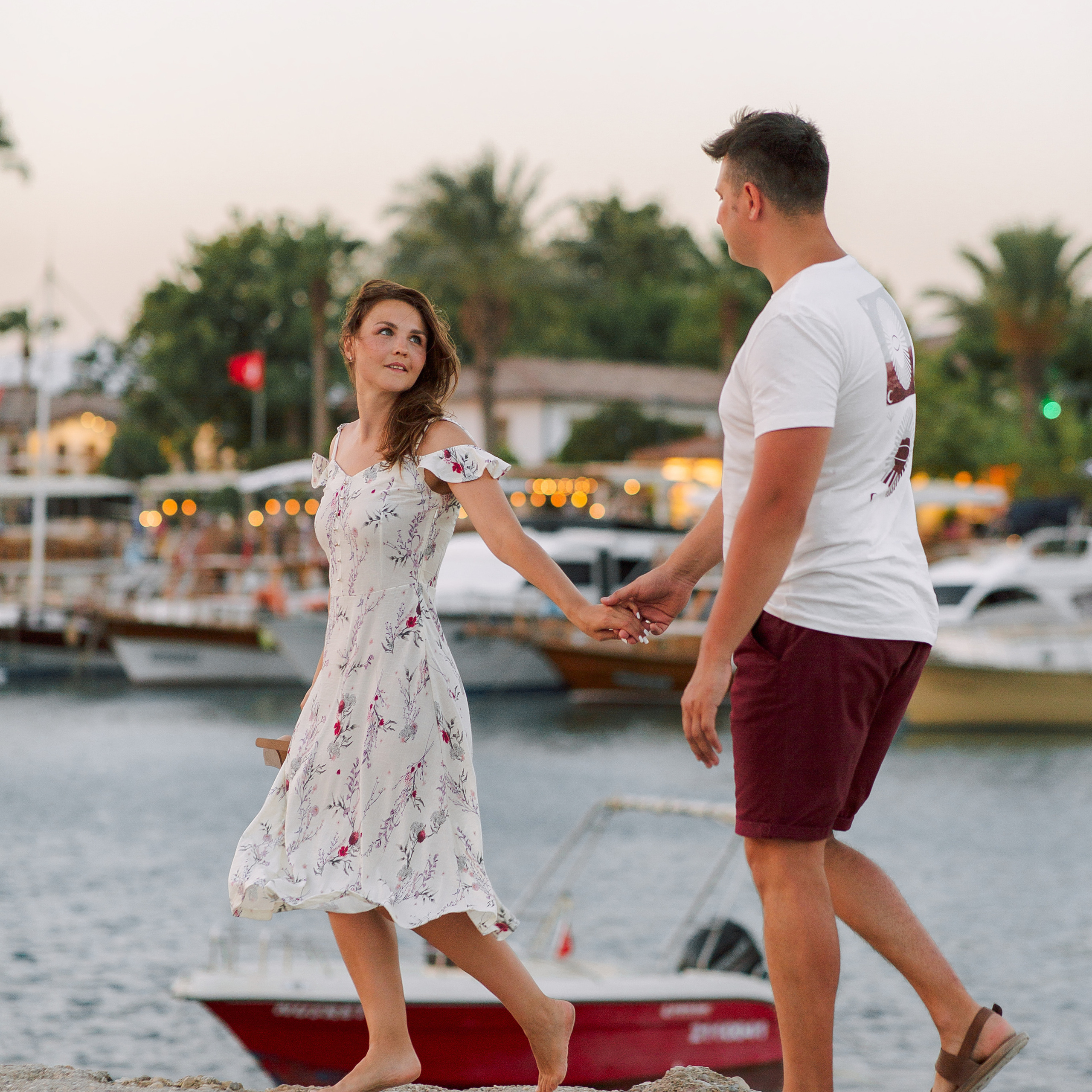 Парная фотосессия в античном городе Сиде на закате. Алсу Девели. Фотограф в Алании в Турции, Аланья, Сиде, Белек, Анталия, Кемер, Конаклы, Окурджалар. Фотосъемки в Алании. Фотосессия в Алания