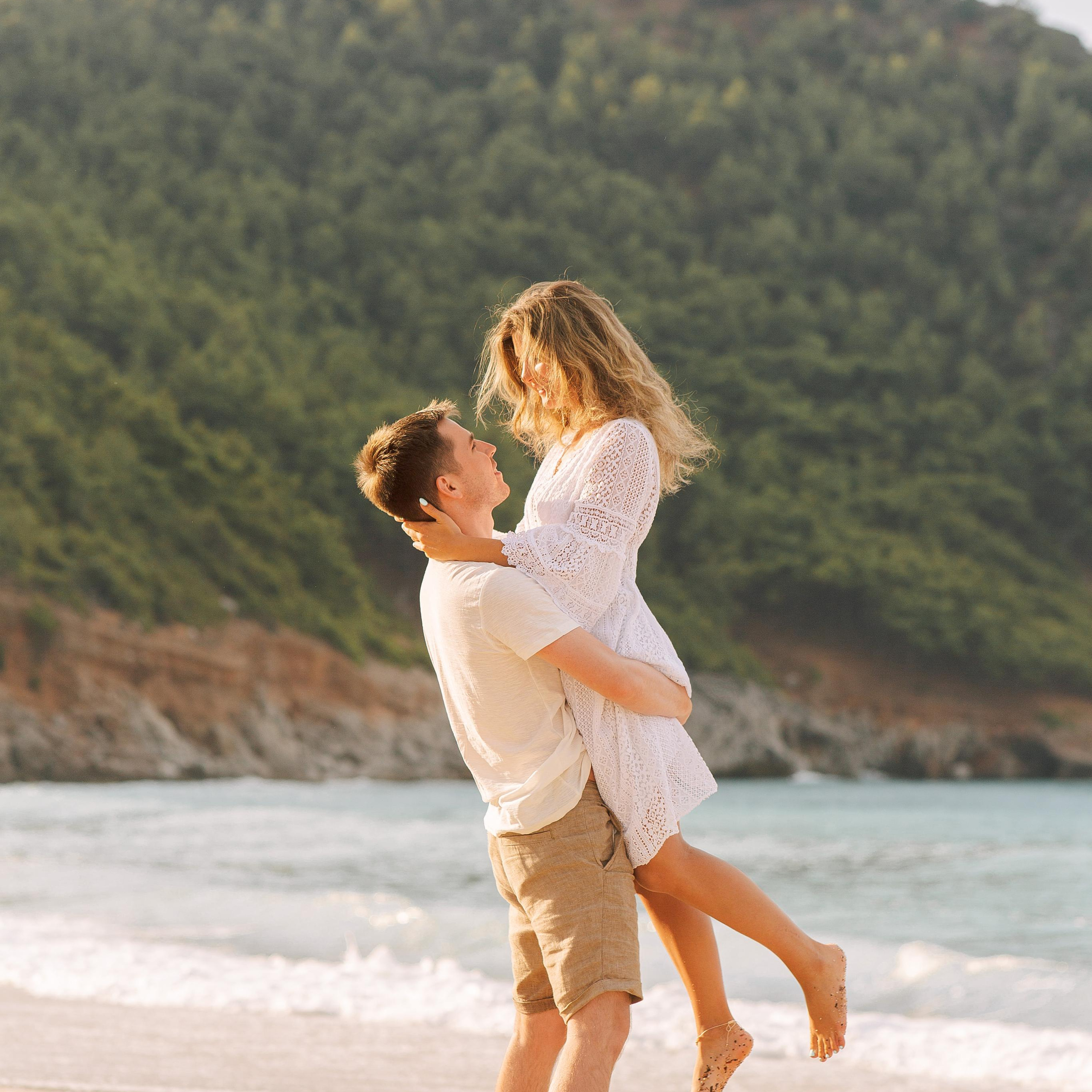 Photo shoot on Cleopatra Beach Alanya. Alsu Develi, Photographer in Turkey, Alanya, Side, Belek, Antalya, Kemer, Turkiye. Photoshooting in Alanya. Photosession in Belek, Side