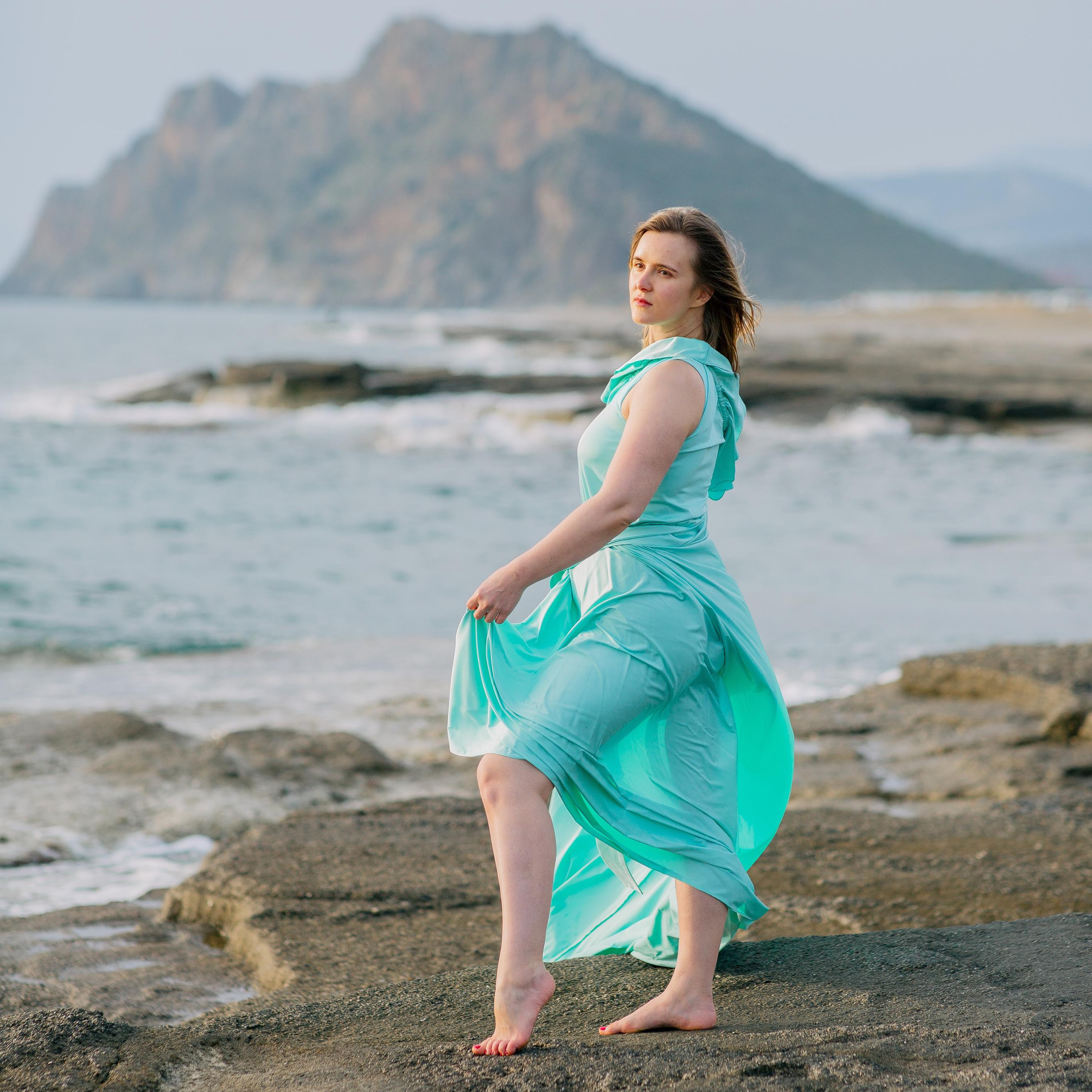 Фотосессия на пляже Кору в летящих платьях аланья. Алсу Девели. Фотограф в Алании в Турции, Аланья, Сиде, Белек, Анталия, Кемер, Конаклы, Окурджалар. Фотосъемки в Алании. Фотосессия в Алания