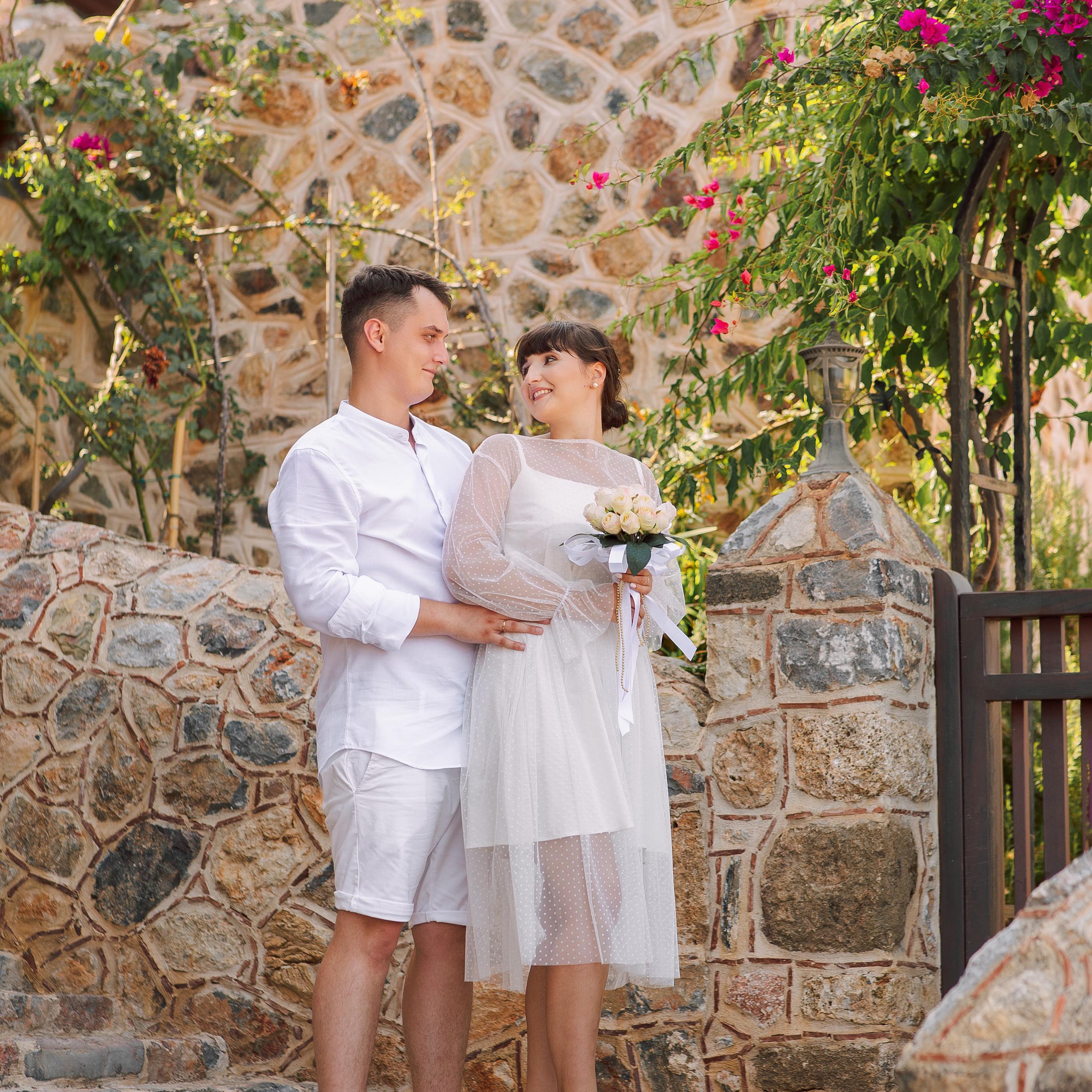 Wedding photo shoot in Alanya: Castle, port and beach. Alsu Develi, Photographer in Turkey, Alanya, Side, Belek, Antalya, Kemer, Turkiye. Photoshooting in Alanya. Photosession in Belek, Side