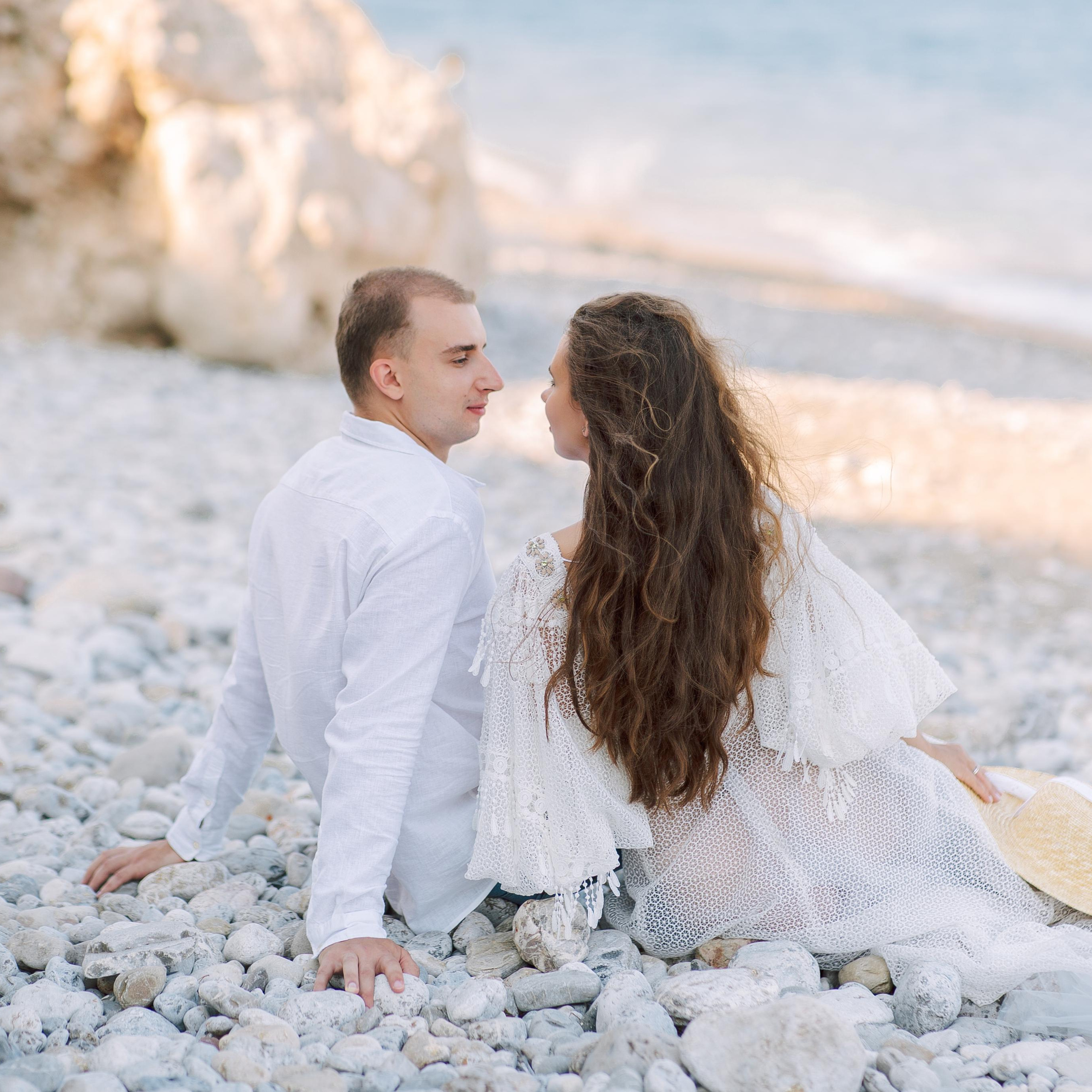 Love story on the beach in Kemer. Alsu Develi, Photographer in Turkey, Alanya, Side, Belek, Antalya, Kemer, Turkiye. Photoshooting in Alanya. Photosession in Belek, Side
