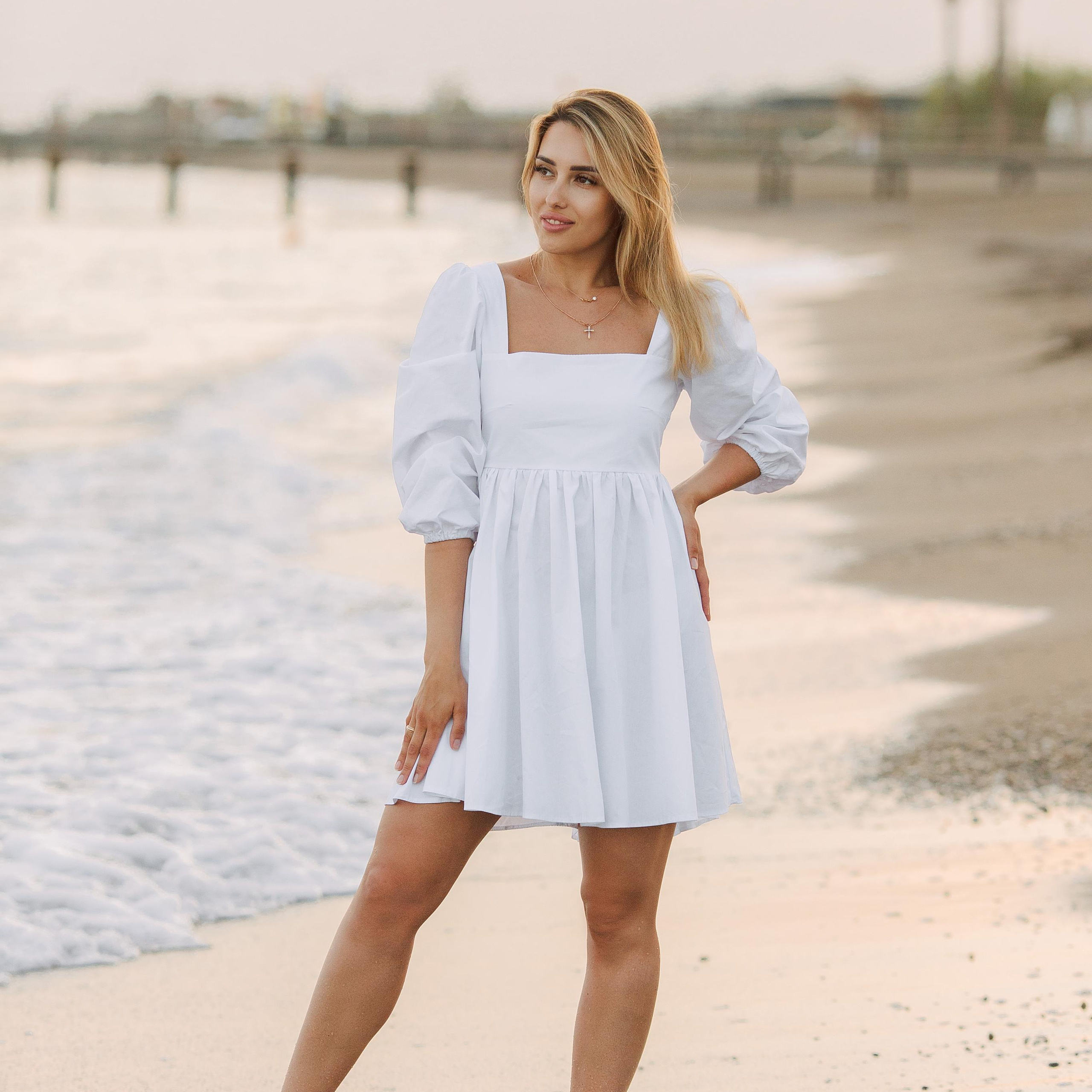 Family photo shoot on the beach in Belek at sunset. Alsu Develi, Photographer in Turkey, Alanya, Side, Belek, Antalya, Kemer, Turkiye. Photoshooting in Alanya. Photosession in Belek, Side