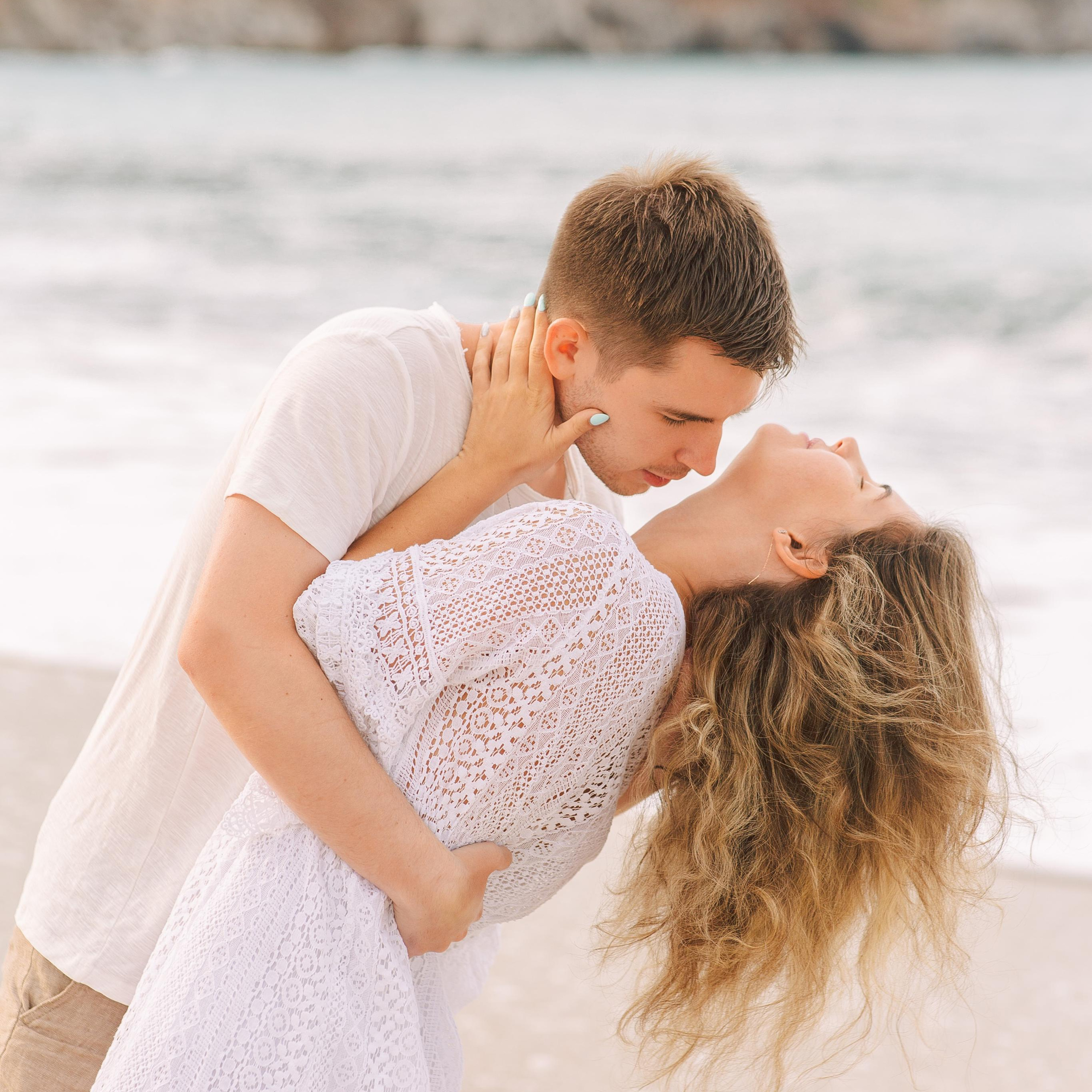 Photo shoot on Cleopatra Beach Alanya. Alsu Develi, Photographer in Turkey, Alanya, Side, Belek, Antalya, Kemer, Turkiye. Photoshooting in Alanya. Photosession in Belek, Side