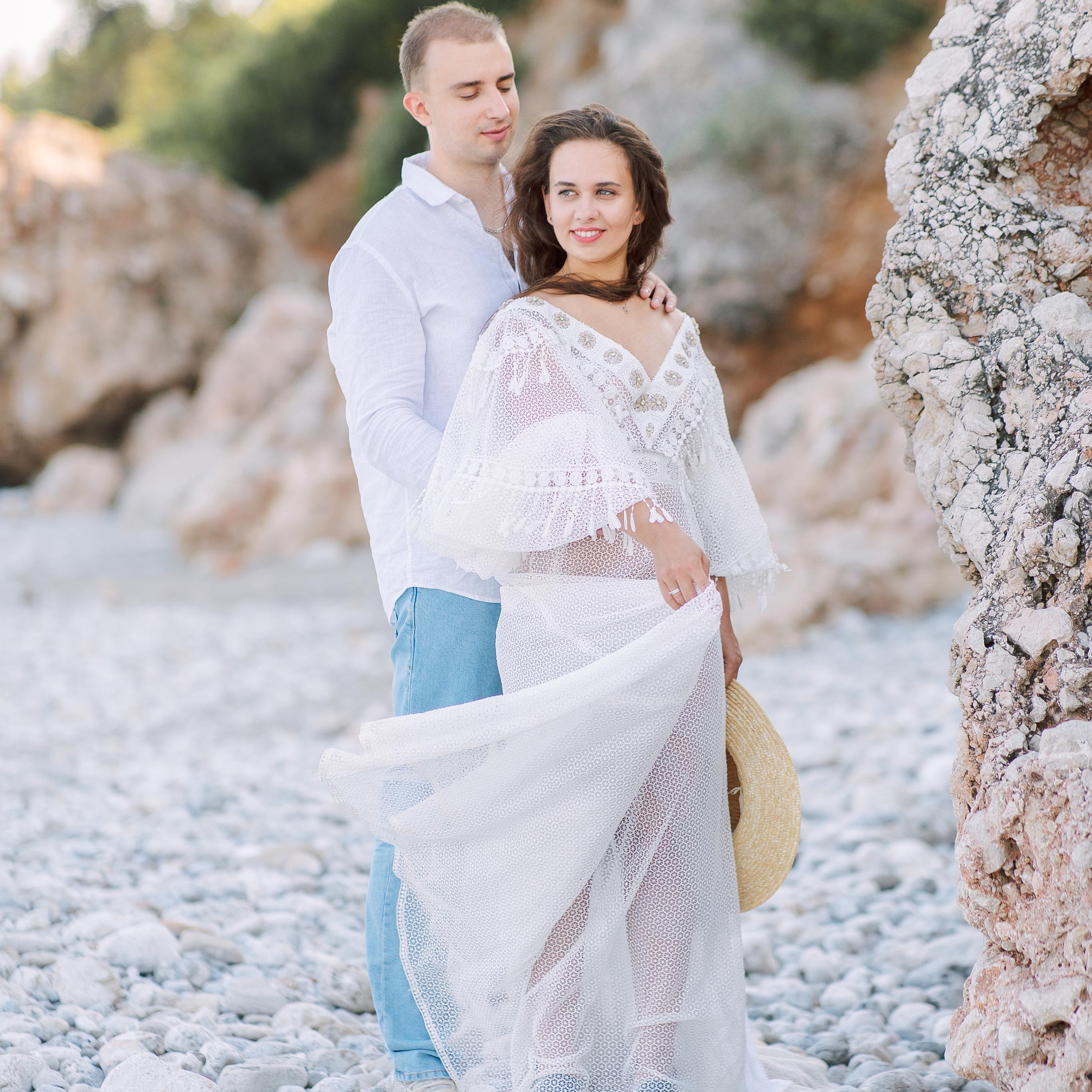 Love story on the beach in Kemer. Alsu Develi, Photographer in Turkey, Alanya, Side, Belek, Antalya, Kemer, Turkiye. Photoshooting in Alanya. Photosession in Belek, Side