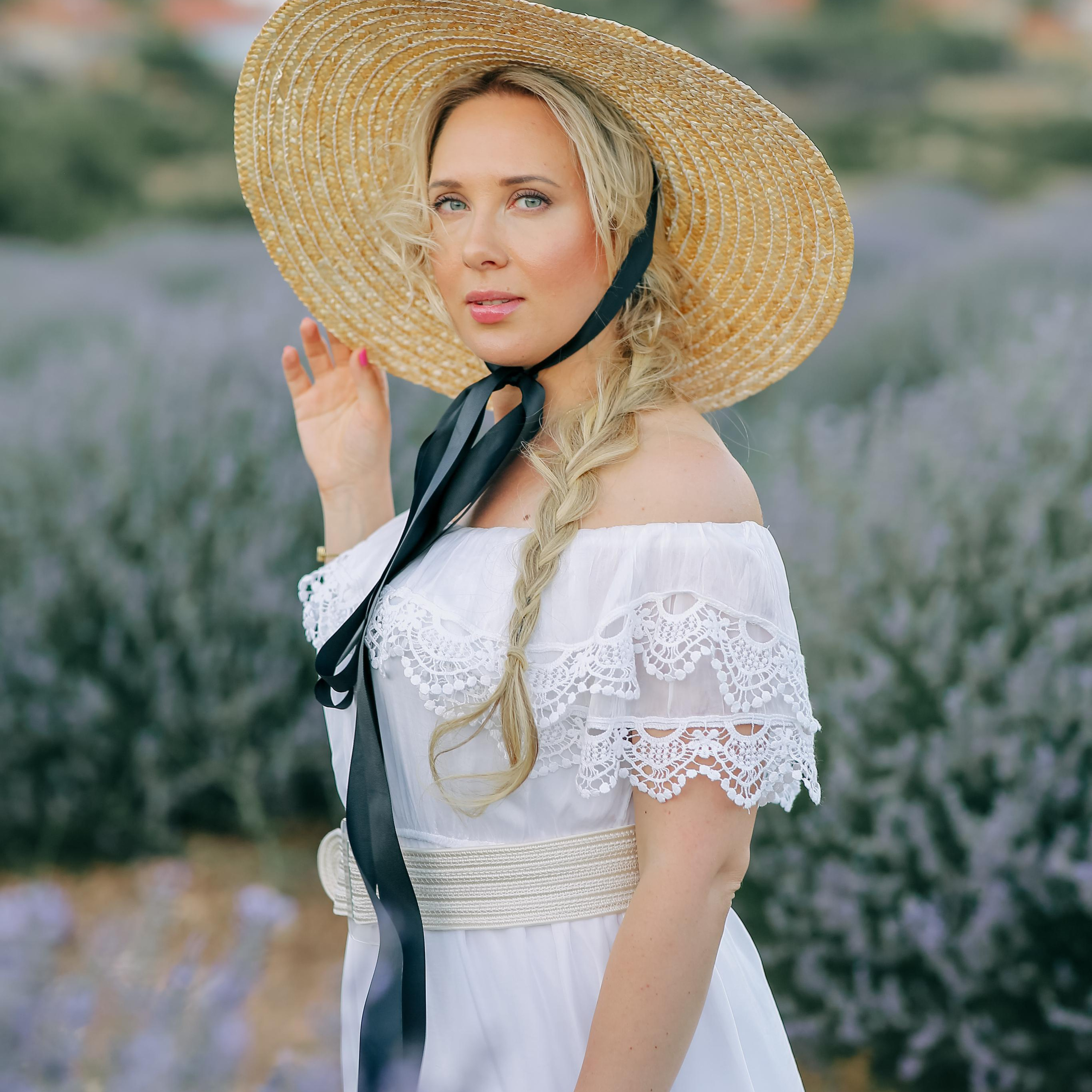 Фотосессия на лавандовом поле. Алсу Девели. Фотограф в Алании в Турции, Аланья, Сиде, Белек, Анталия, Кемер, Конаклы, Окурджалар. Фотосъемки в Алании. Фотосессия в Алания